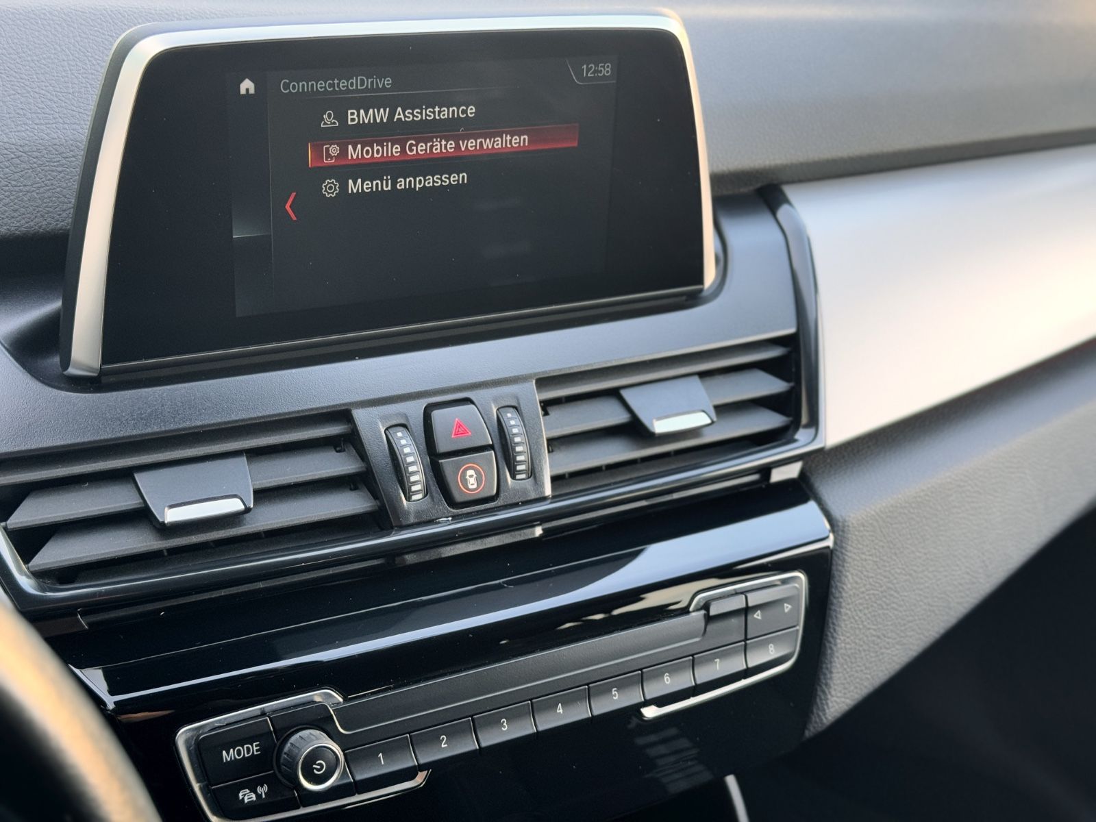 Fahrzeugabbildung BMW 220iA Gran Tourer Advantage*ASSIST|LED|NAVI|PDC*