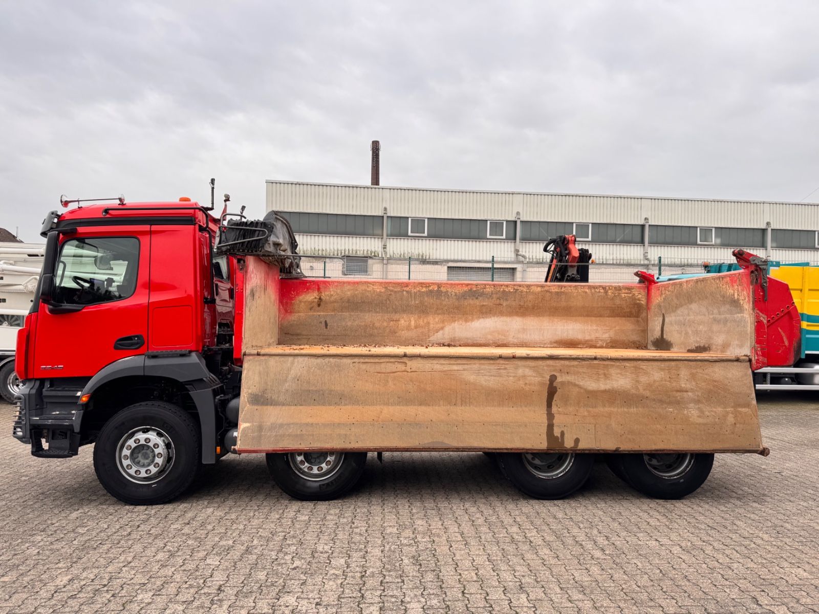 Fahrzeugabbildung Mercedes-Benz 3246 K  Arocs 8x4 Meiller  Bordmatik