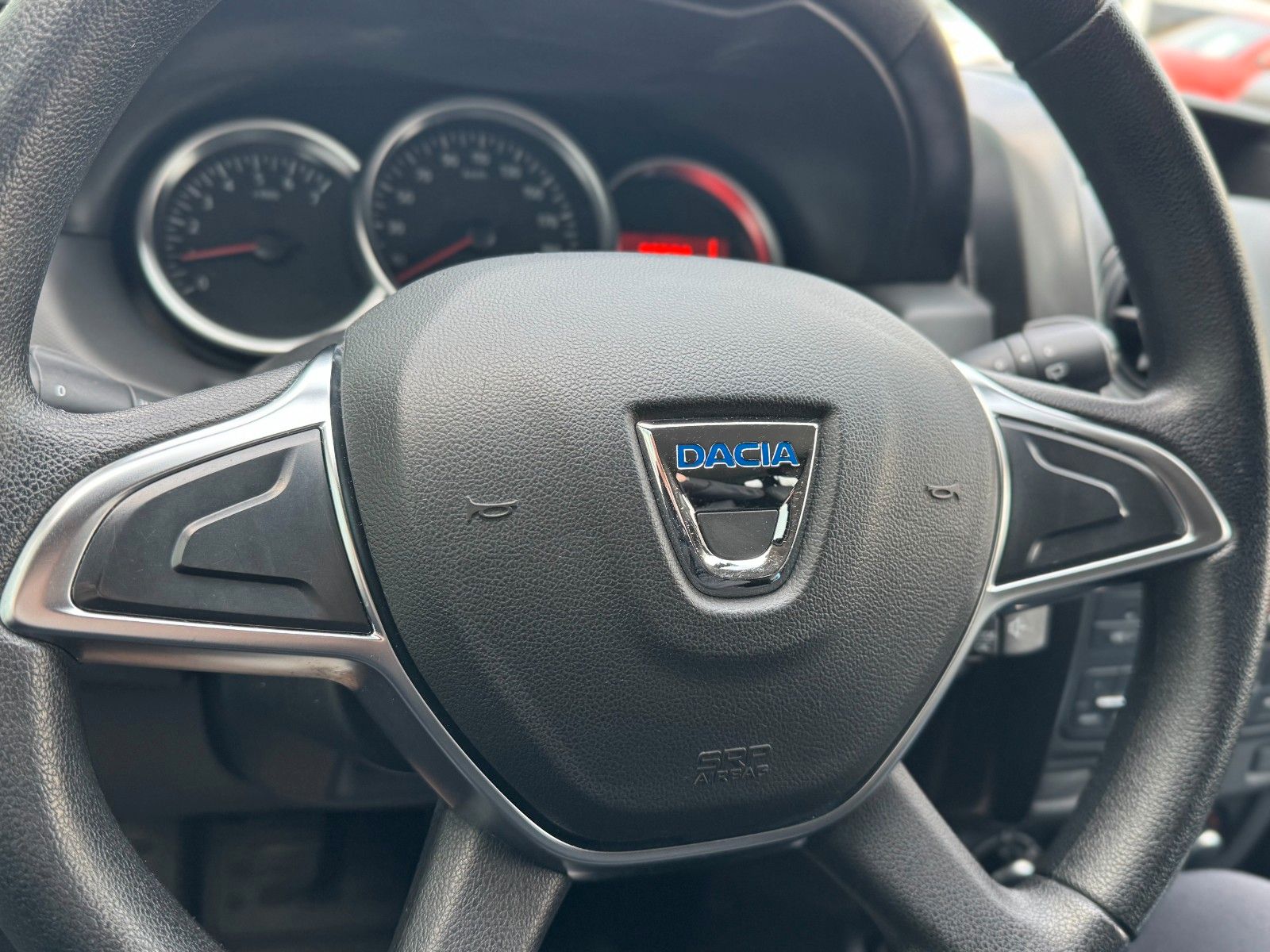 Fahrzeugabbildung Dacia Duster I Ambiance 4x2 *KLIMA|AHK|PDC*