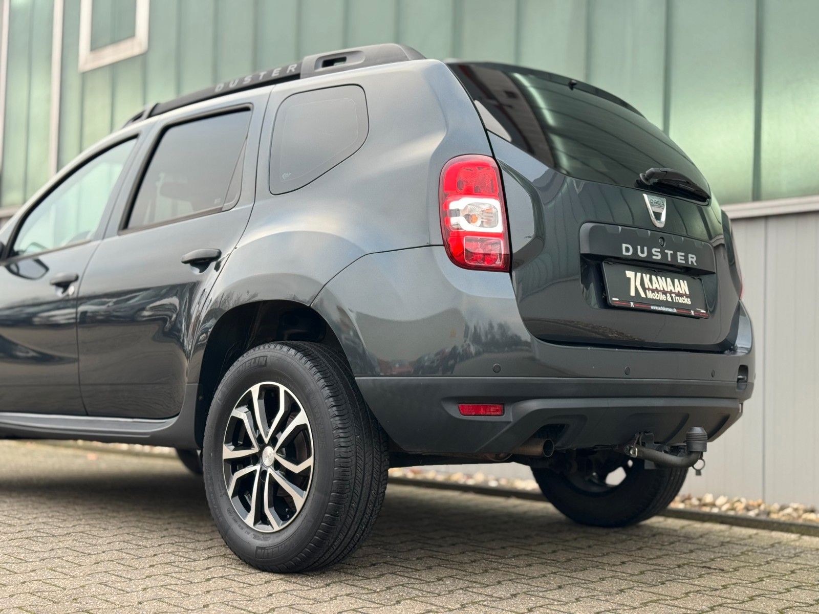 Fahrzeugabbildung Dacia Duster I Ambiance 4x2 *KLIMA|AHK|PDC*