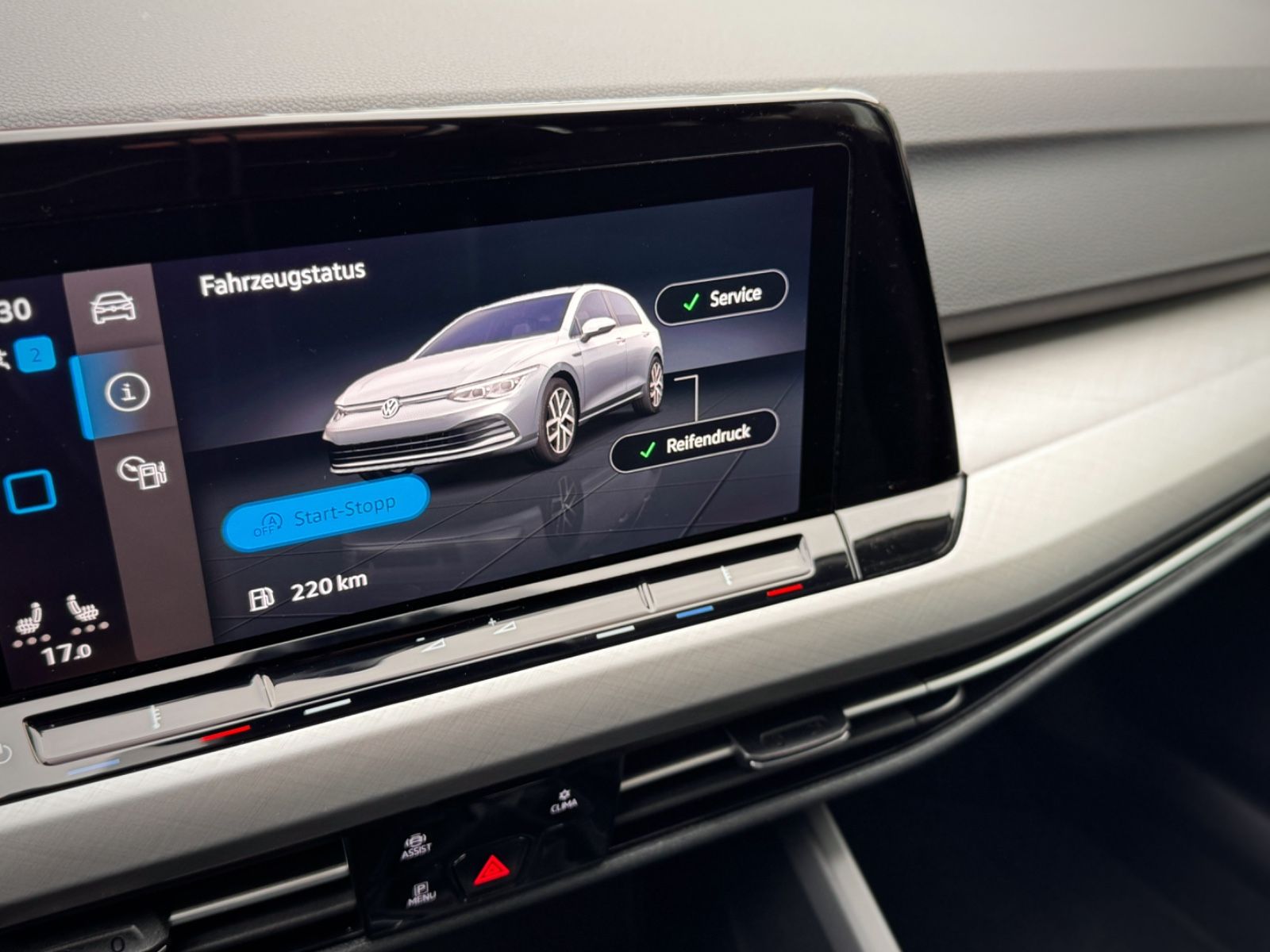 Fahrzeugabbildung Volkswagen Golf VIII 1.0 TSI Life Business*NAV|ASSIST|1.HD*