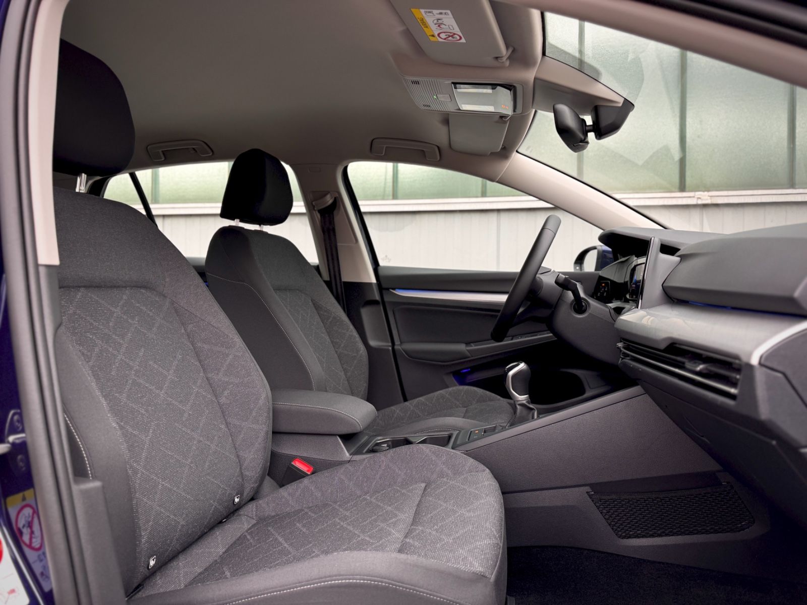 Fahrzeugabbildung Volkswagen Golf VIII 1.0 TSI Life Business*NAV|ASSIST|1.HD*