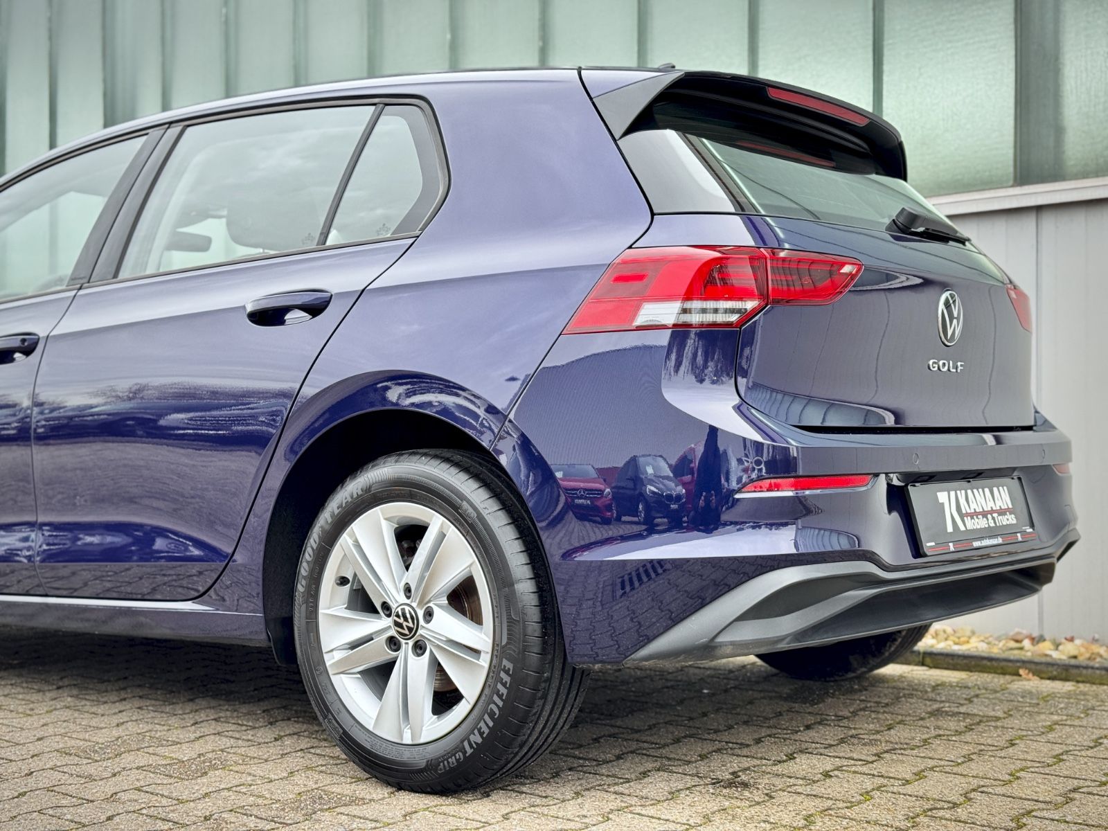 Fahrzeugabbildung Volkswagen Golf VIII 1.0 TSI Life Business*NAV|ASSIST|1.HD*