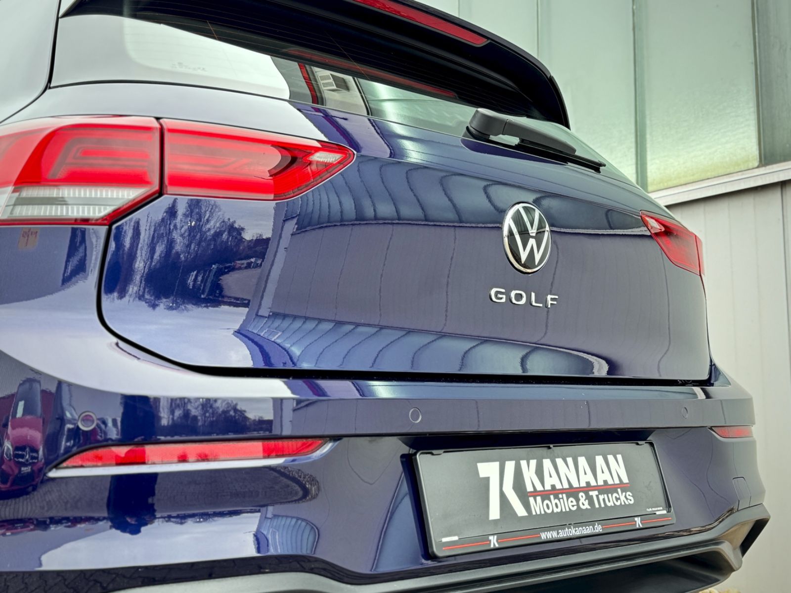 Fahrzeugabbildung Volkswagen Golf VIII 1.0 TSI Life Business*NAV|ASSIST|1.HD*