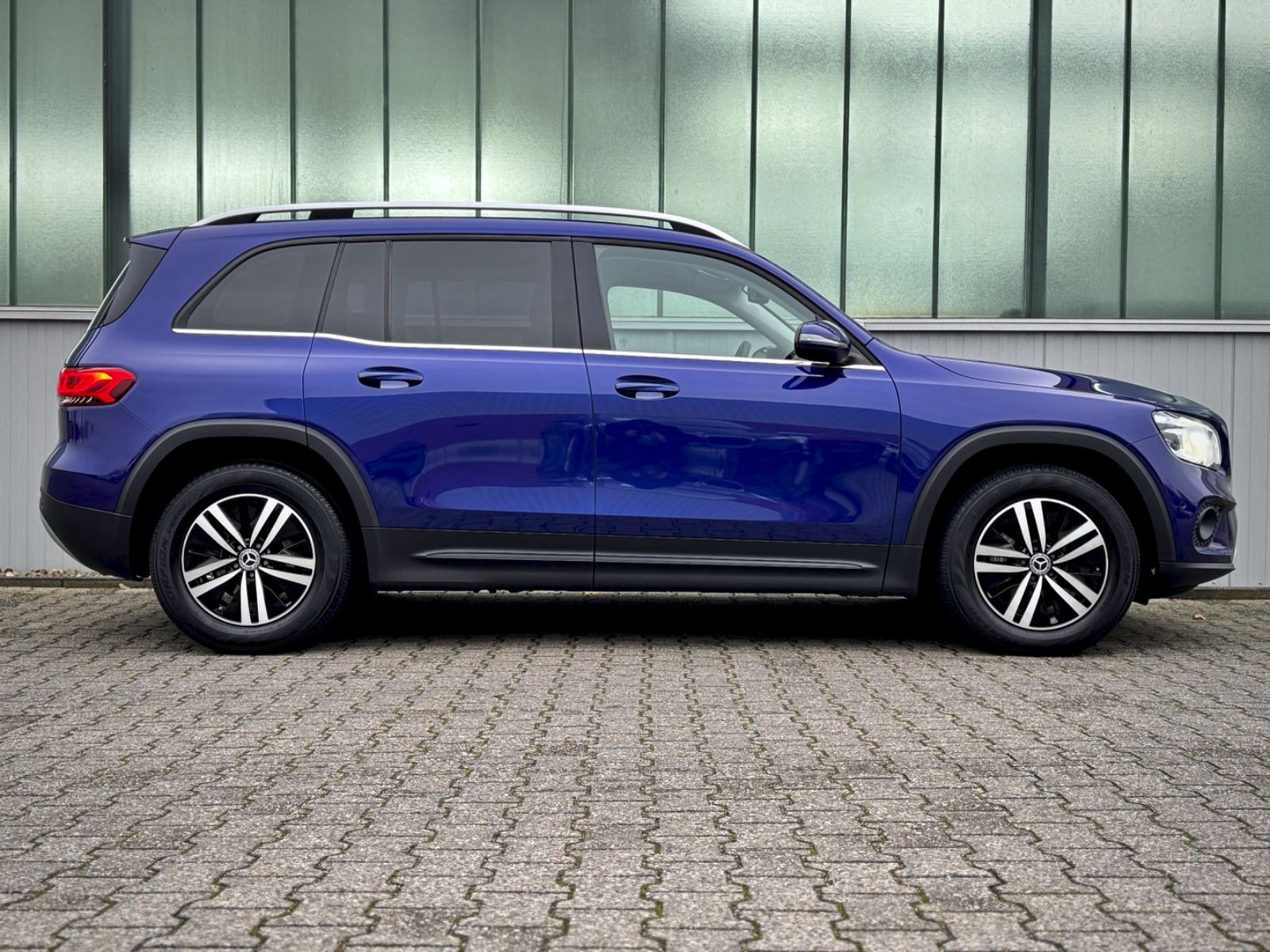 Fahrzeugabbildung Mercedes-Benz GLB 220d 8G-DCT 4Matic Style *LED|NAVI|PDC|1.HD*