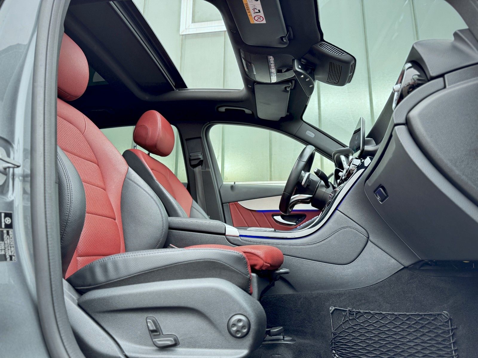 Fahrzeugabbildung Mercedes-Benz GLC 220d 4Matic AMG-Line *PANORAMA|DESIGNO|AHK*