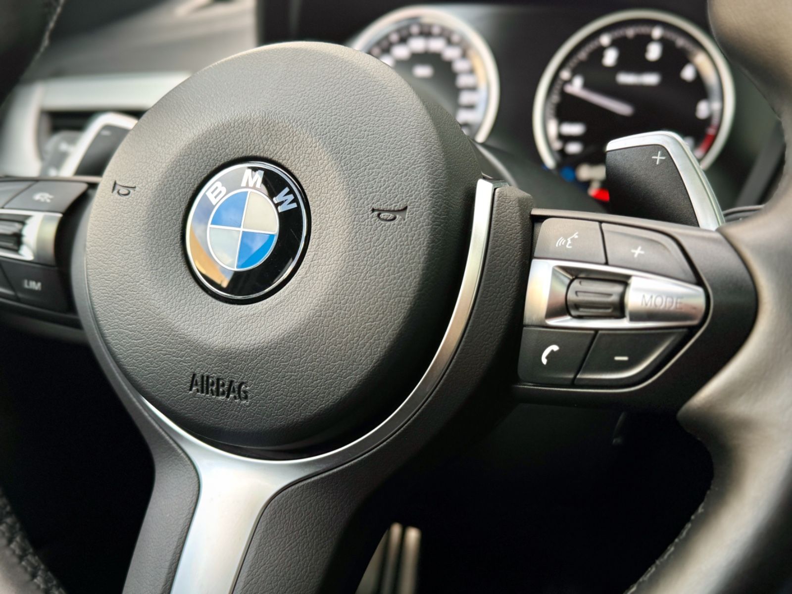 Fahrzeugabbildung BMW X1 xDrive 25d M-Sport *AHK|ASSIST|PANO|LED|HIFI*