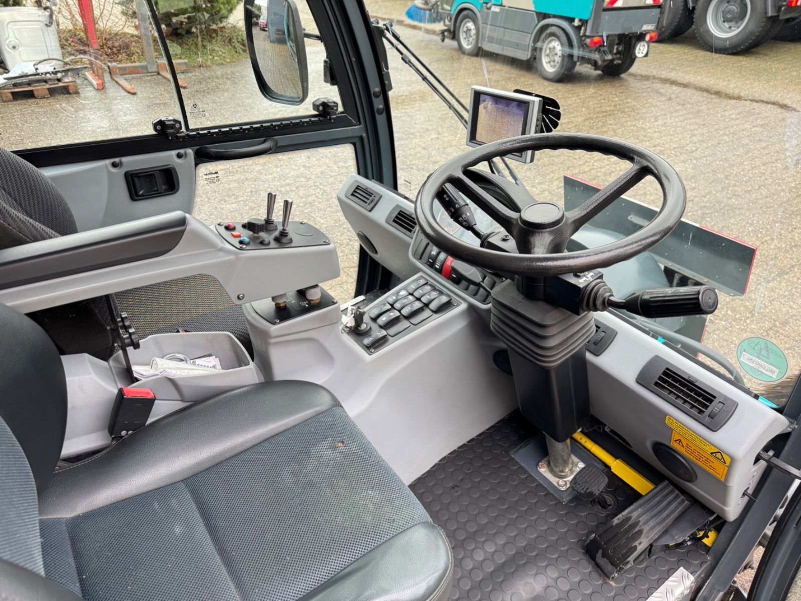 Fahrzeugabbildung Hako Citymaster 2200 Sweeper Kehrmaschine