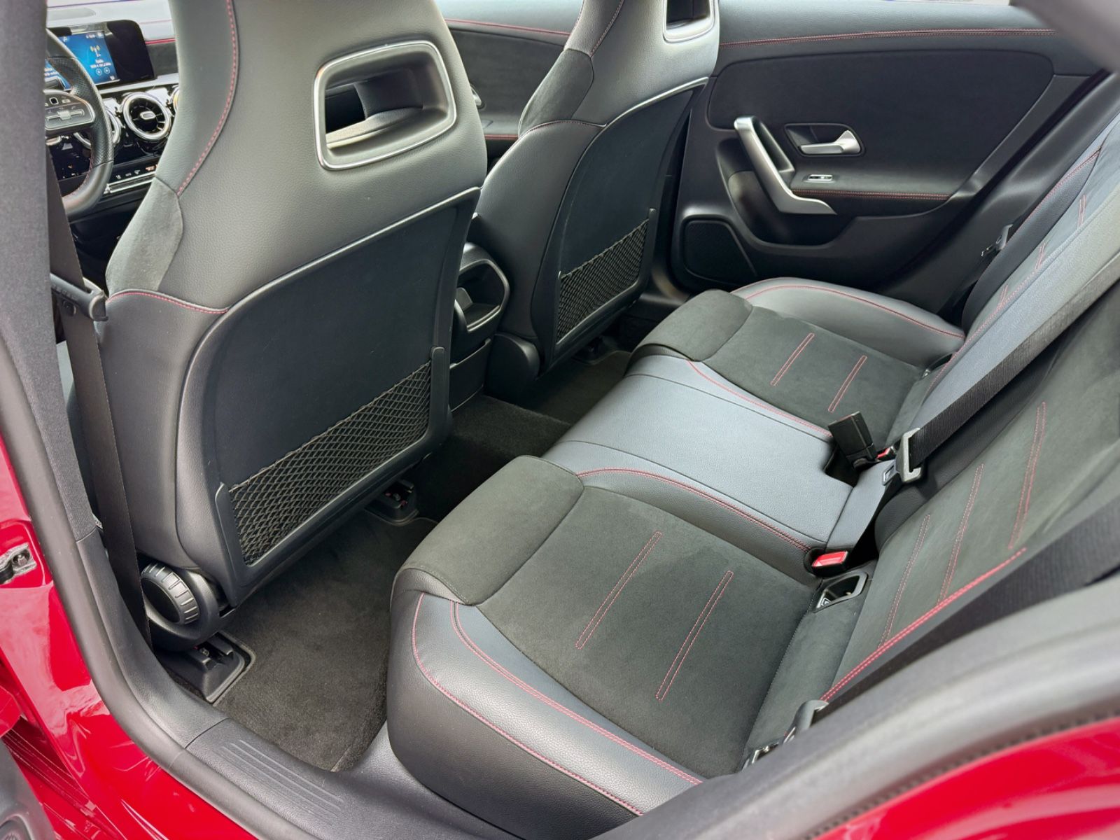 Fahrzeugabbildung Mercedes-Benz CLA 200 7G-DCT AMG-Line *AHK|LED|CAM|NAVI*