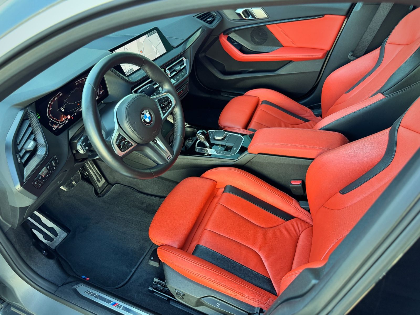 Fahrzeugabbildung BMW 218d Gran Coupé M-Sport *LEDER|LED|NAVI*