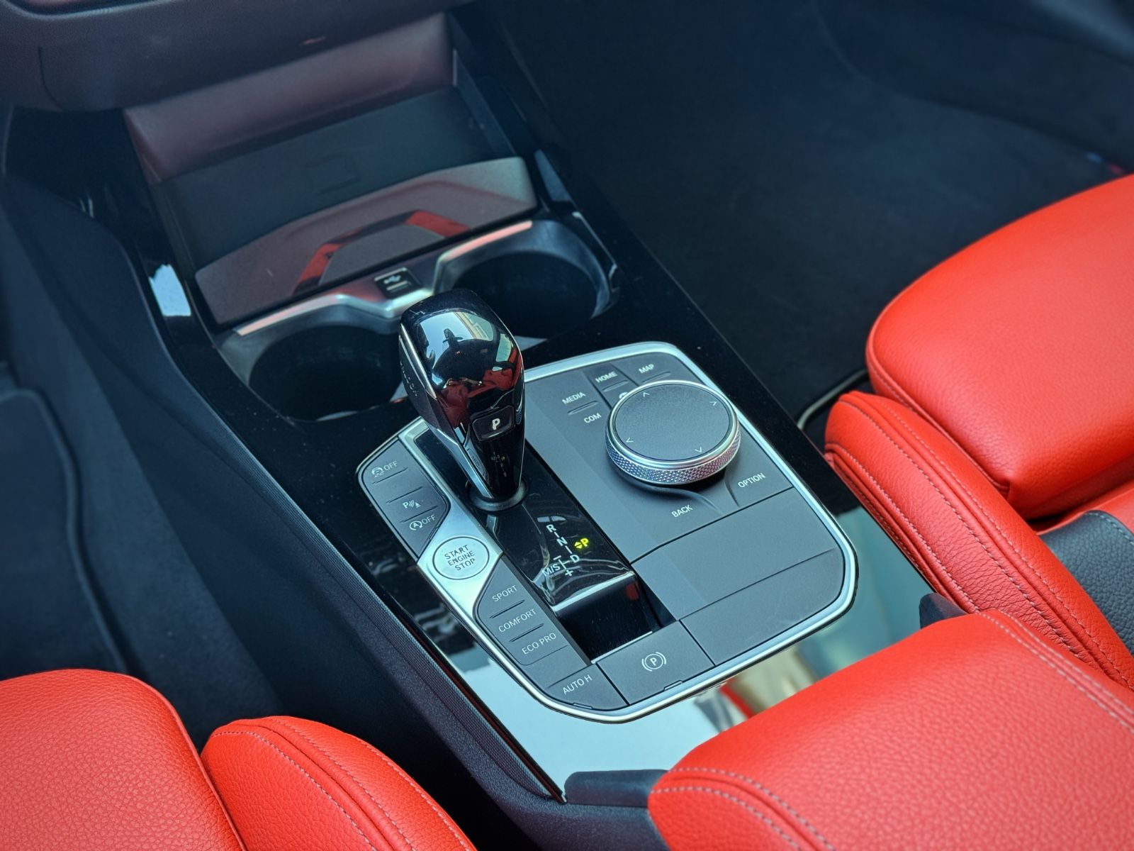 Fahrzeugabbildung BMW 218d Gran Coupé M-Sport *LEDER|LED|NAVI*