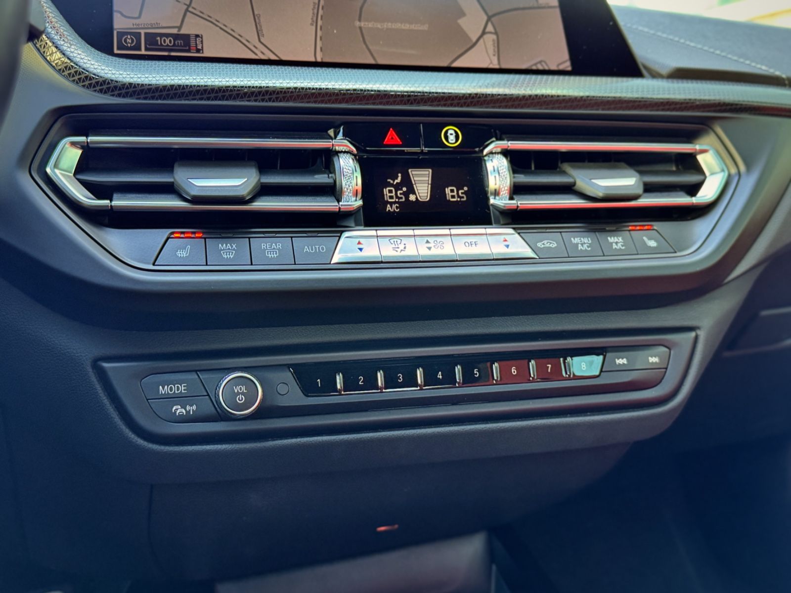 Fahrzeugabbildung BMW 218d Gran Coupé M-Sport *LEDER|LED|NAVI*