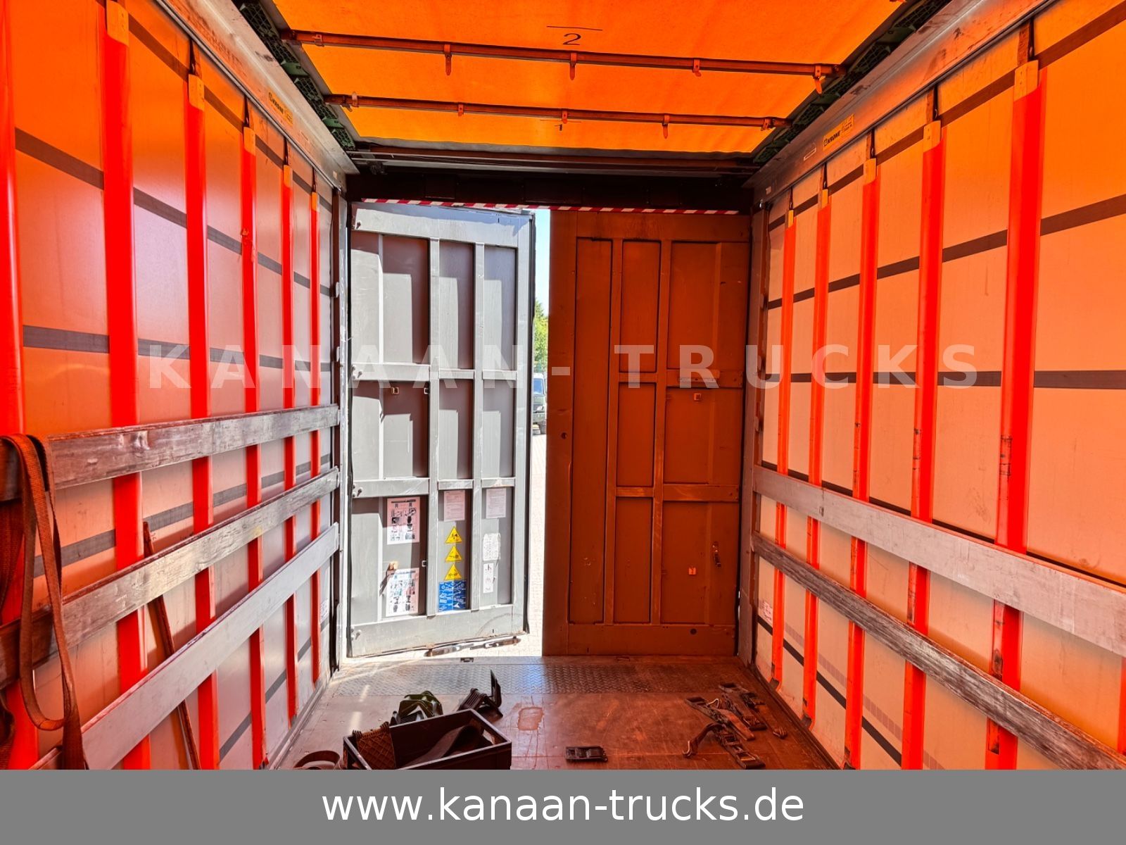 Fahrzeugabbildung Krone SD Curtainsider MEGA Jumbo XL Zert Getränke etc