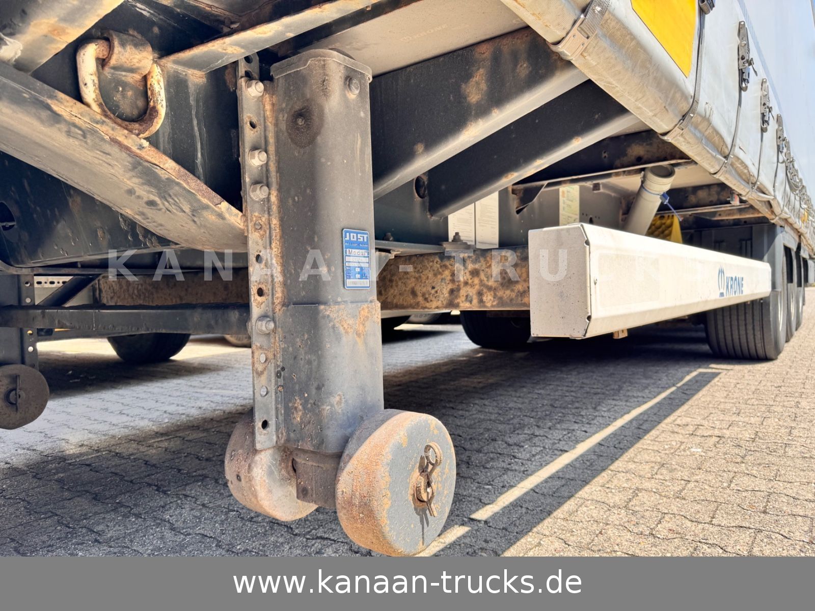 Fahrzeugabbildung Krone SD Curtainsider MEGA Jumbo XL Zert Getränke etc