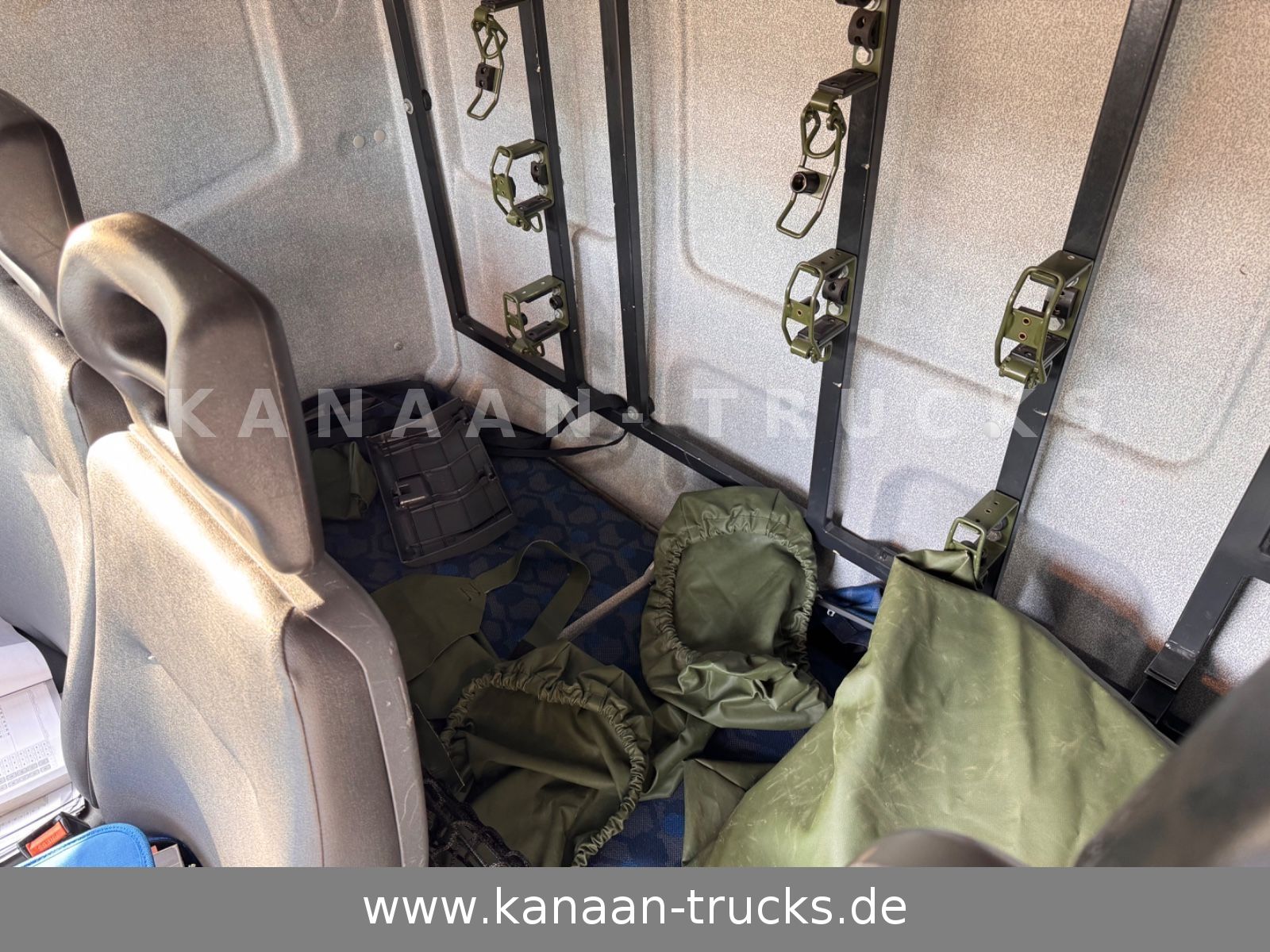 Fahrzeugabbildung Iveco ML100E22WM-BW 4x4 Miltär Camper Exped