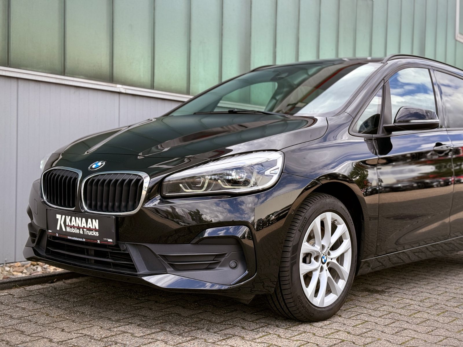 Fahrzeugabbildung BMW 218d Gran Tourer Advantage *8G|CAM|NAVI|LED*