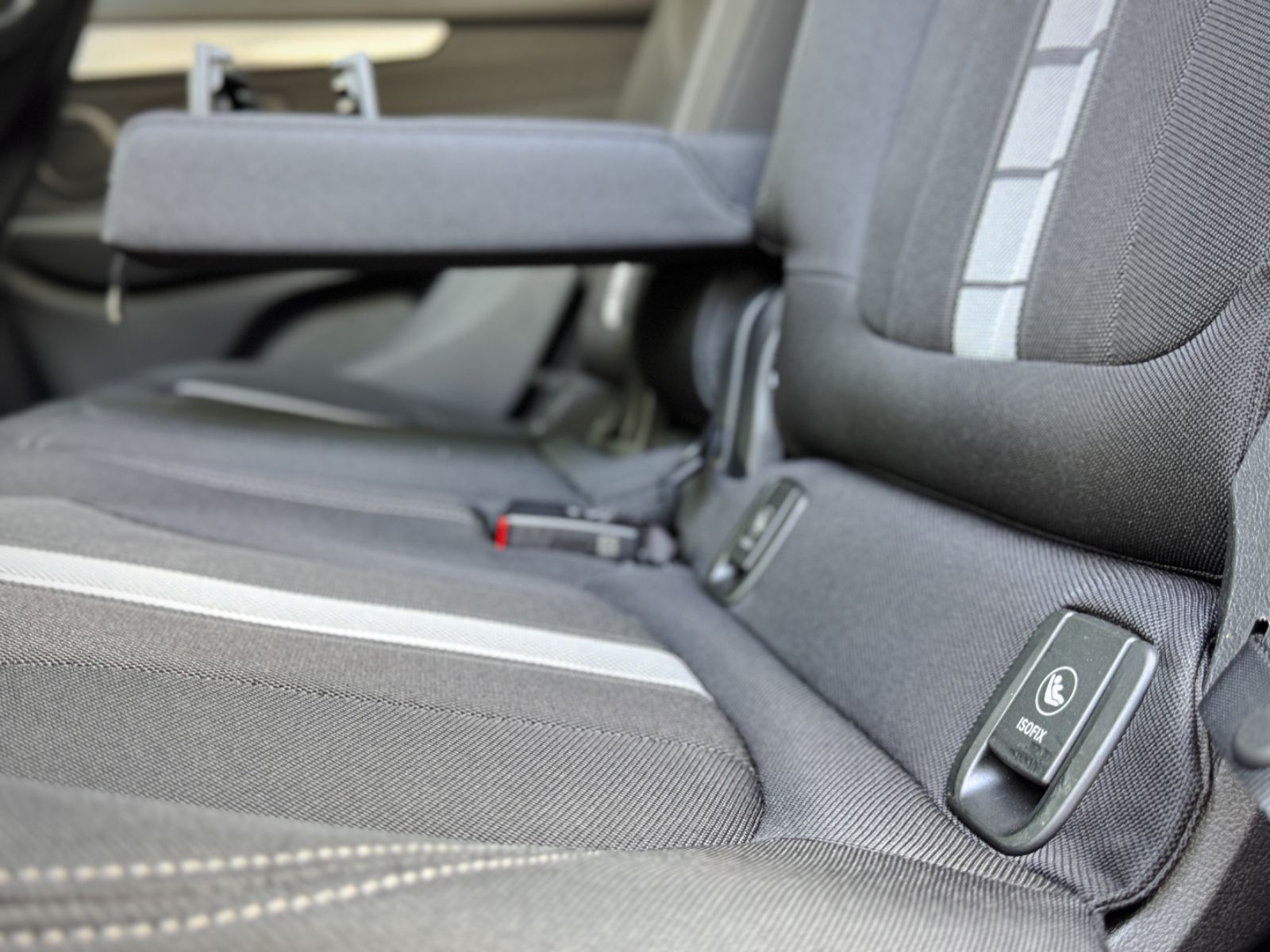 Fahrzeugabbildung BMW 218d Gran Tourer Advantage *8G|CAM|NAVI|LED*