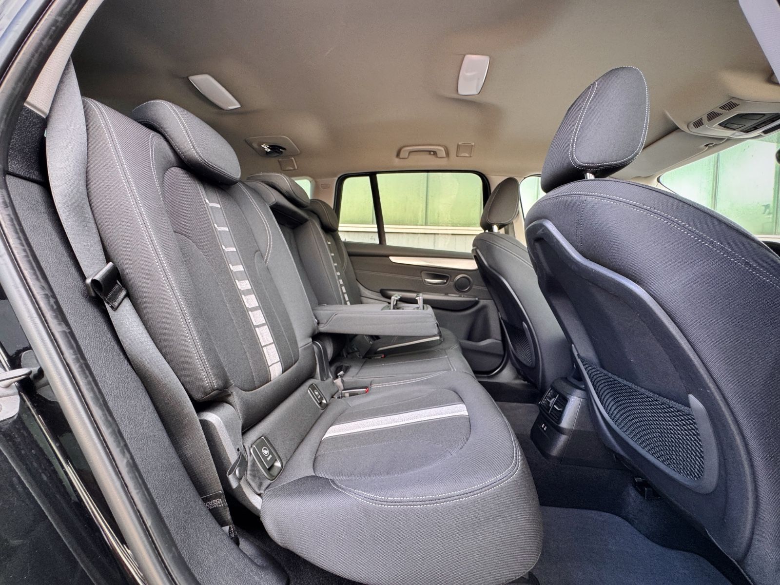Fahrzeugabbildung BMW 218d Gran Tourer Advantage *8G|CAM|NAVI|LED*
