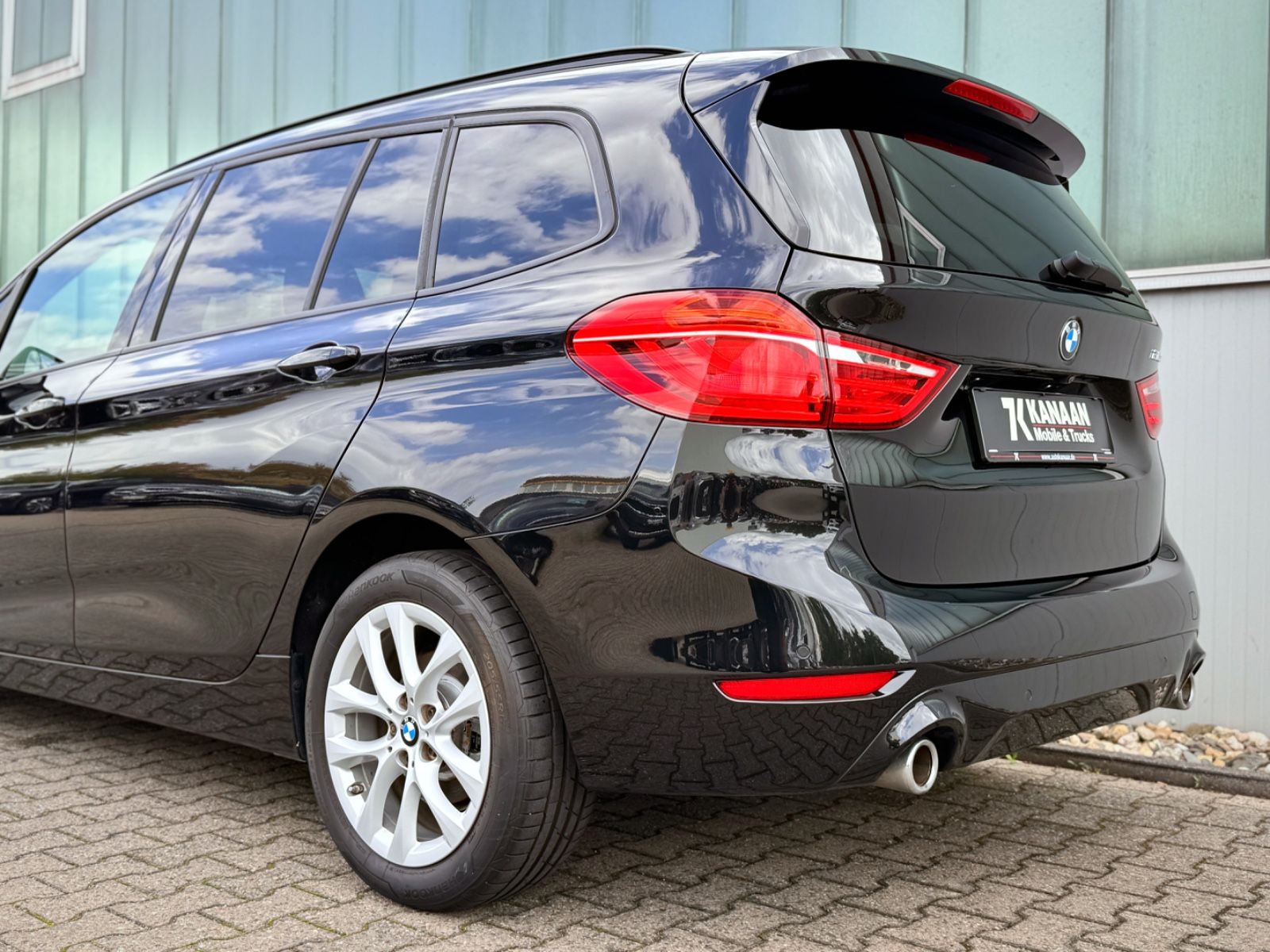 Fahrzeugabbildung BMW 218d Gran Tourer Advantage *8G|CAM|NAVI|LED*