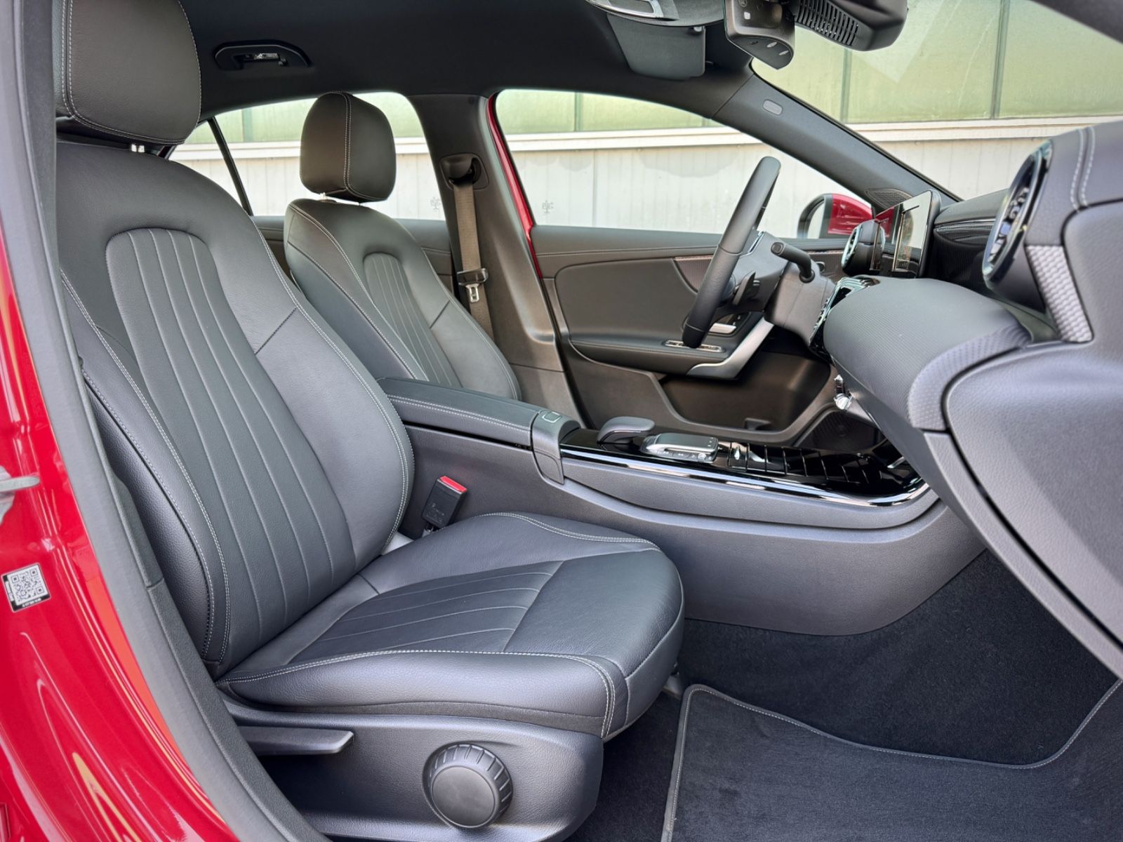 Fahrzeugabbildung Mercedes-Benz A 180 Progressive *7G|ASSIST|LEDER*