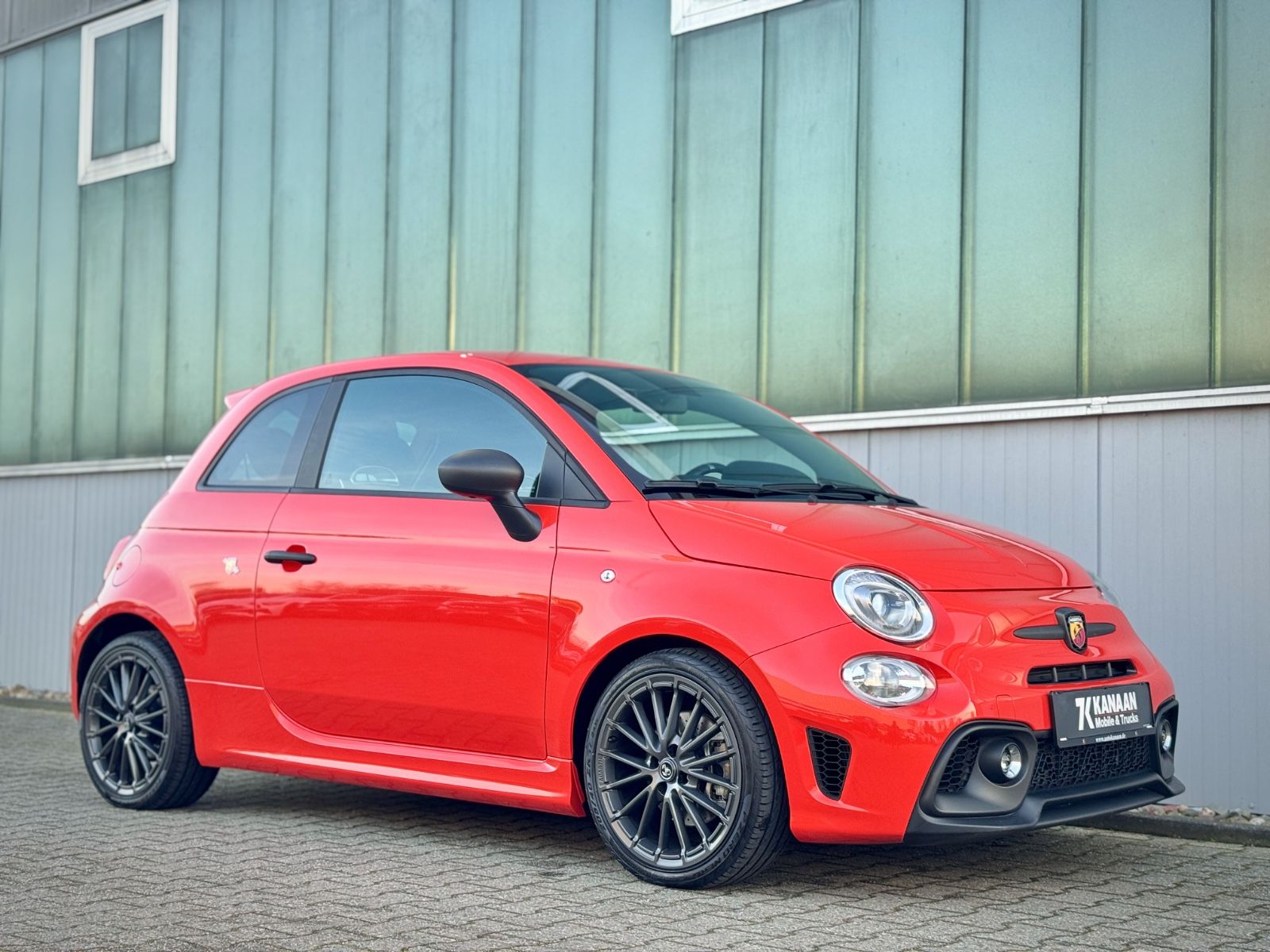 Fahrzeugabbildung Abarth 595 / 500 1.4T-Jet 16V *PDC|17"ALU|DAB|CARPLAY*