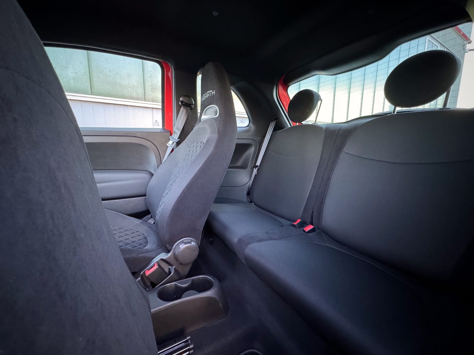 Fahrzeugabbildung Abarth 595 / 500 1.4T-Jet 16V *PDC|17"ALU|DAB|CARPLAY*