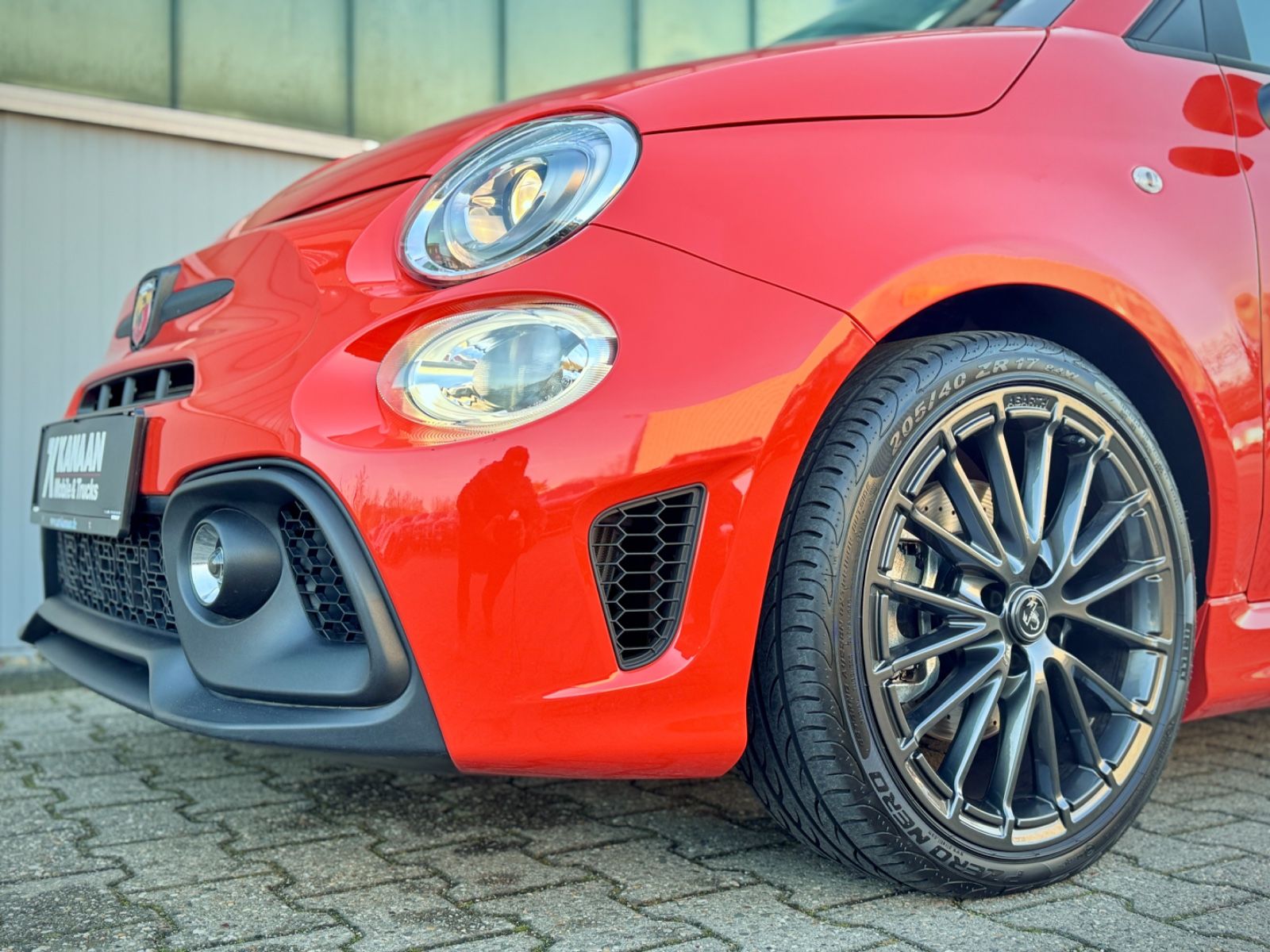Fahrzeugabbildung Abarth 595 / 500 1.4T-Jet 16V *PDC|17"ALU|DAB|CARPLAY*