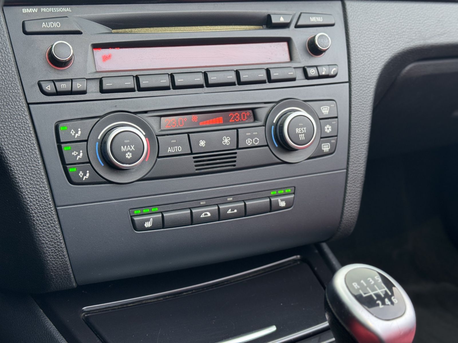 Fahrzeugabbildung BMW 125i Cabriolet*LEDER|SHZ|PDC|XENON|18"ALU|TEMPO*