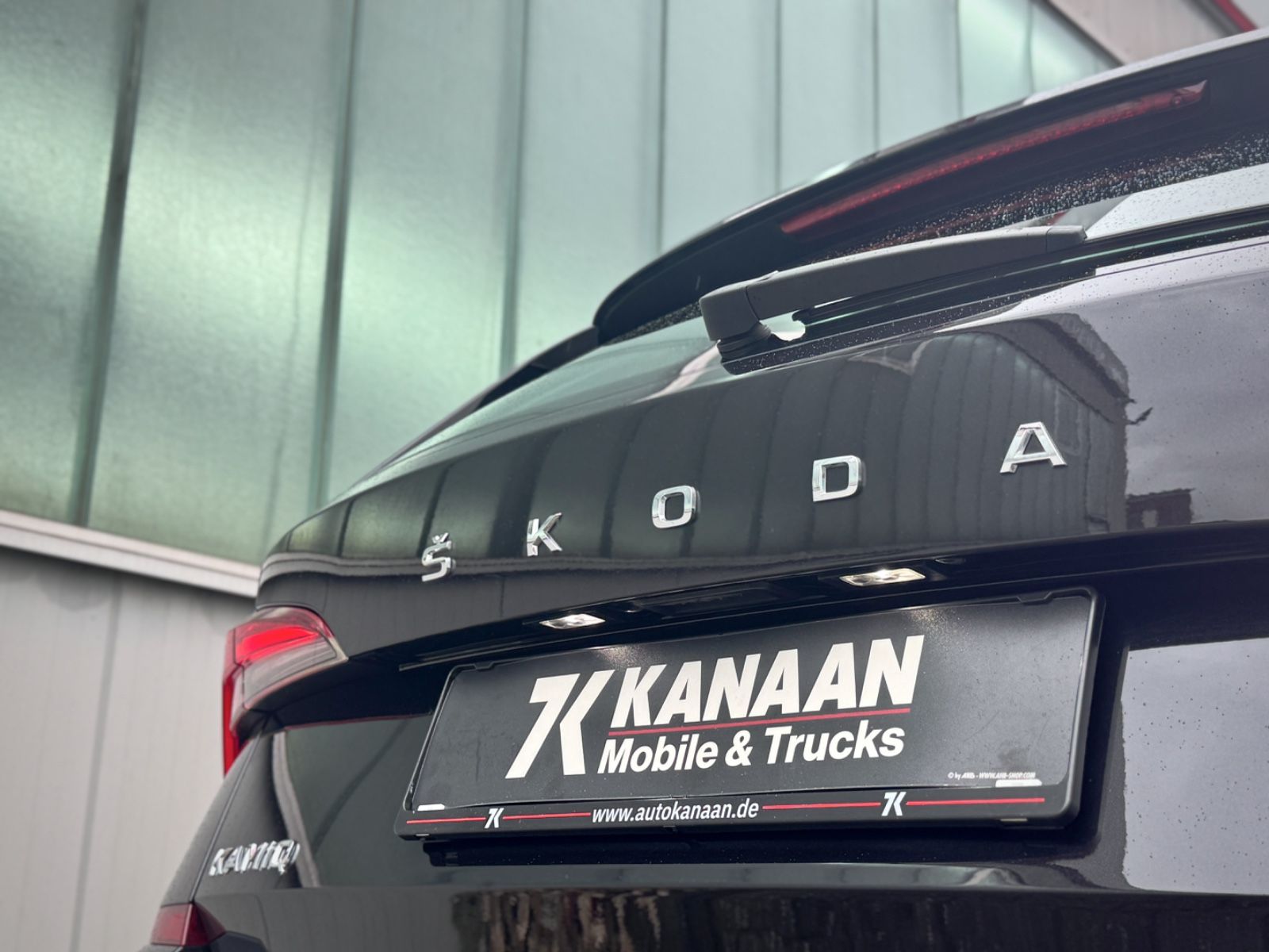 Fahrzeugabbildung SKODA Kamiq 1.0 TSI Ambition *CARPLAY|DAB|PDC|SHZ*