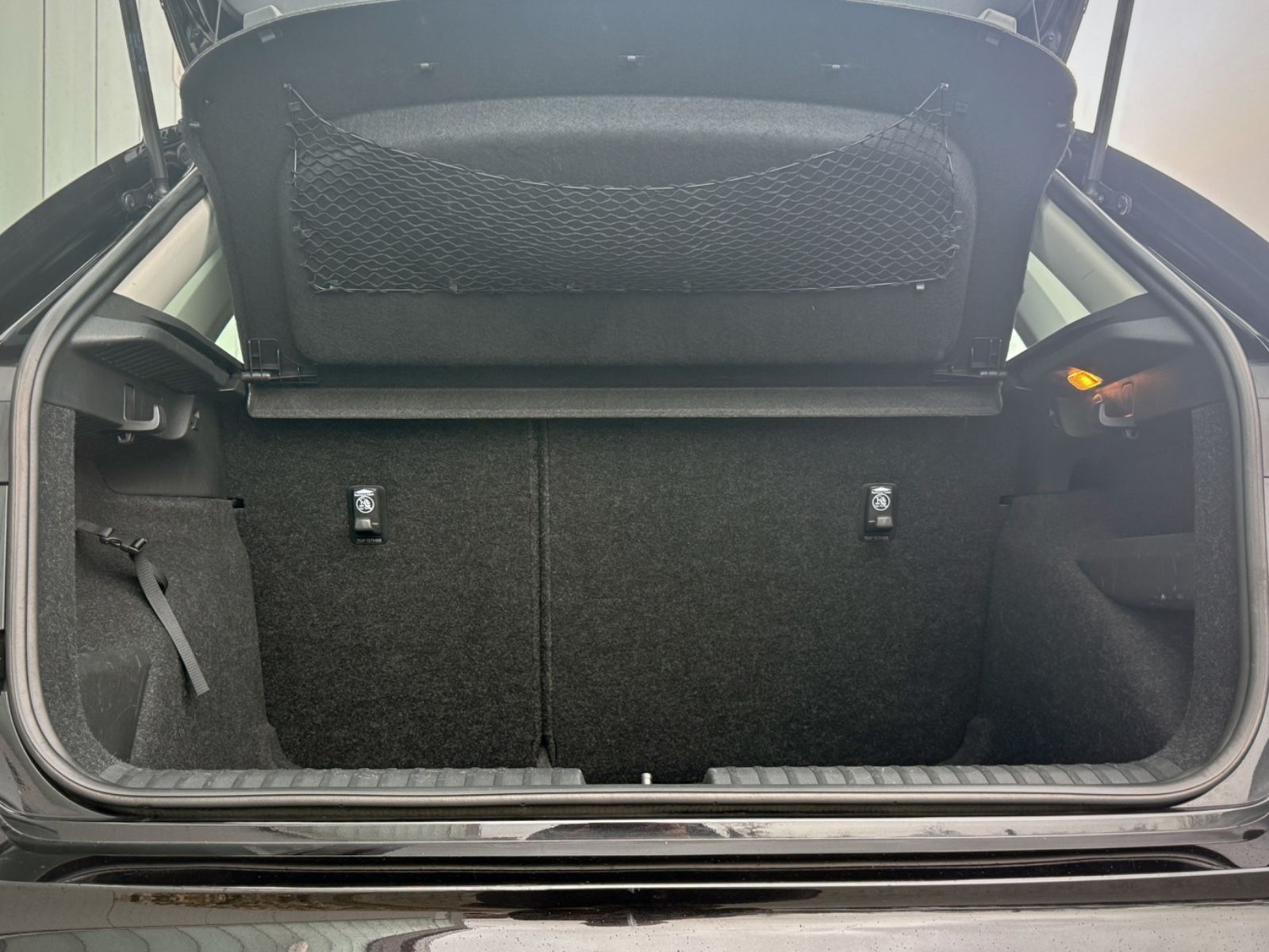 Fahrzeugabbildung SKODA Kamiq 1.0 TSI Ambition *CARPLAY|DAB|PDC|SHZ*