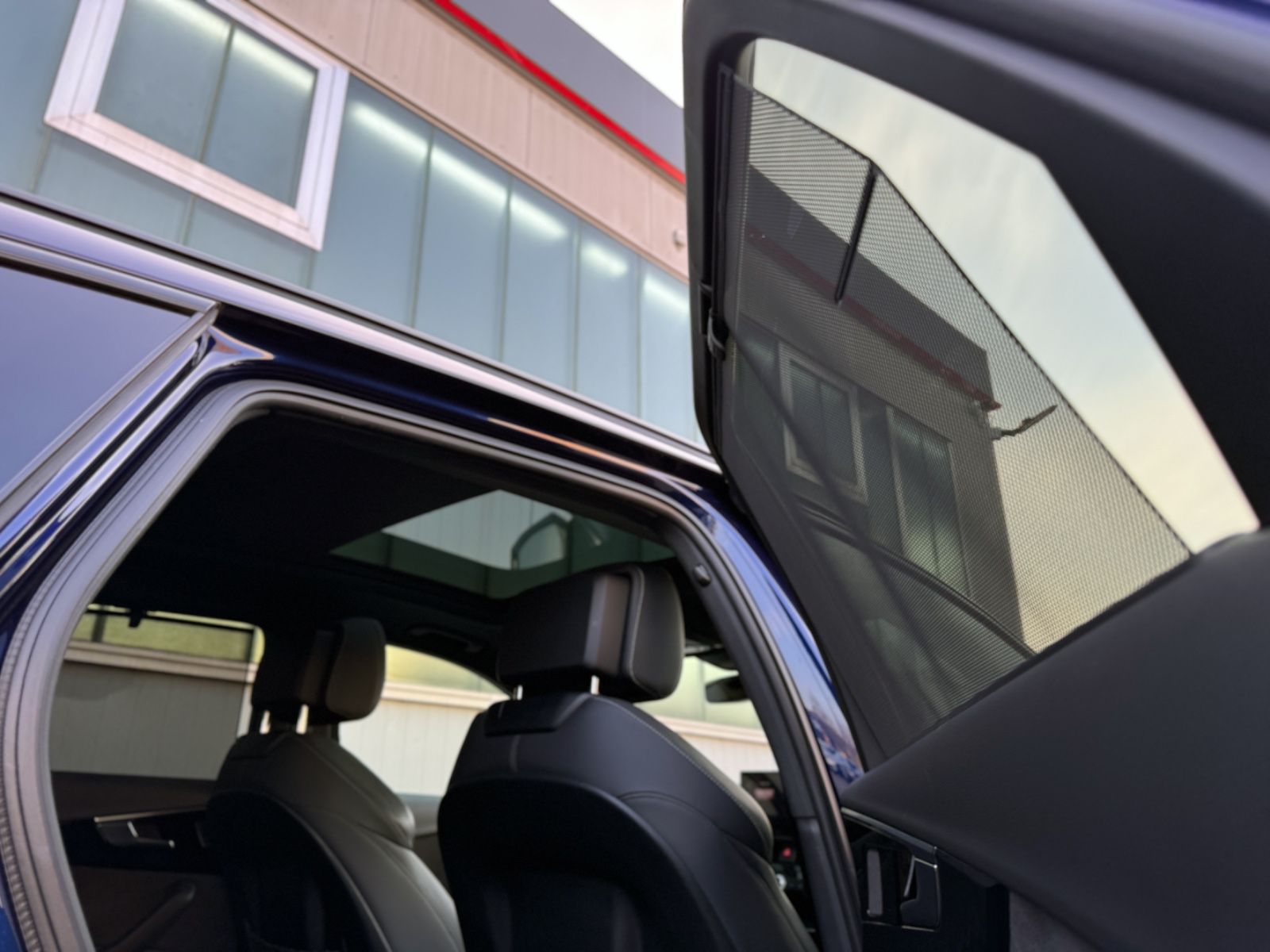 Fahrzeugabbildung Audi A4 Avant 40 TDI quattro S line*PANORAMA|HEAD-UP*