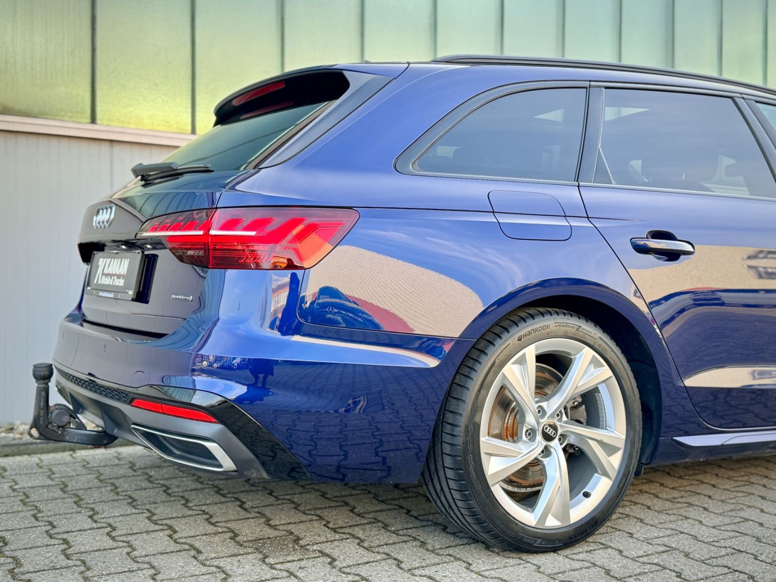 Fahrzeugabbildung Audi A4 Avant 40 TDI quattro S line*PANORAMA|HEAD-UP*