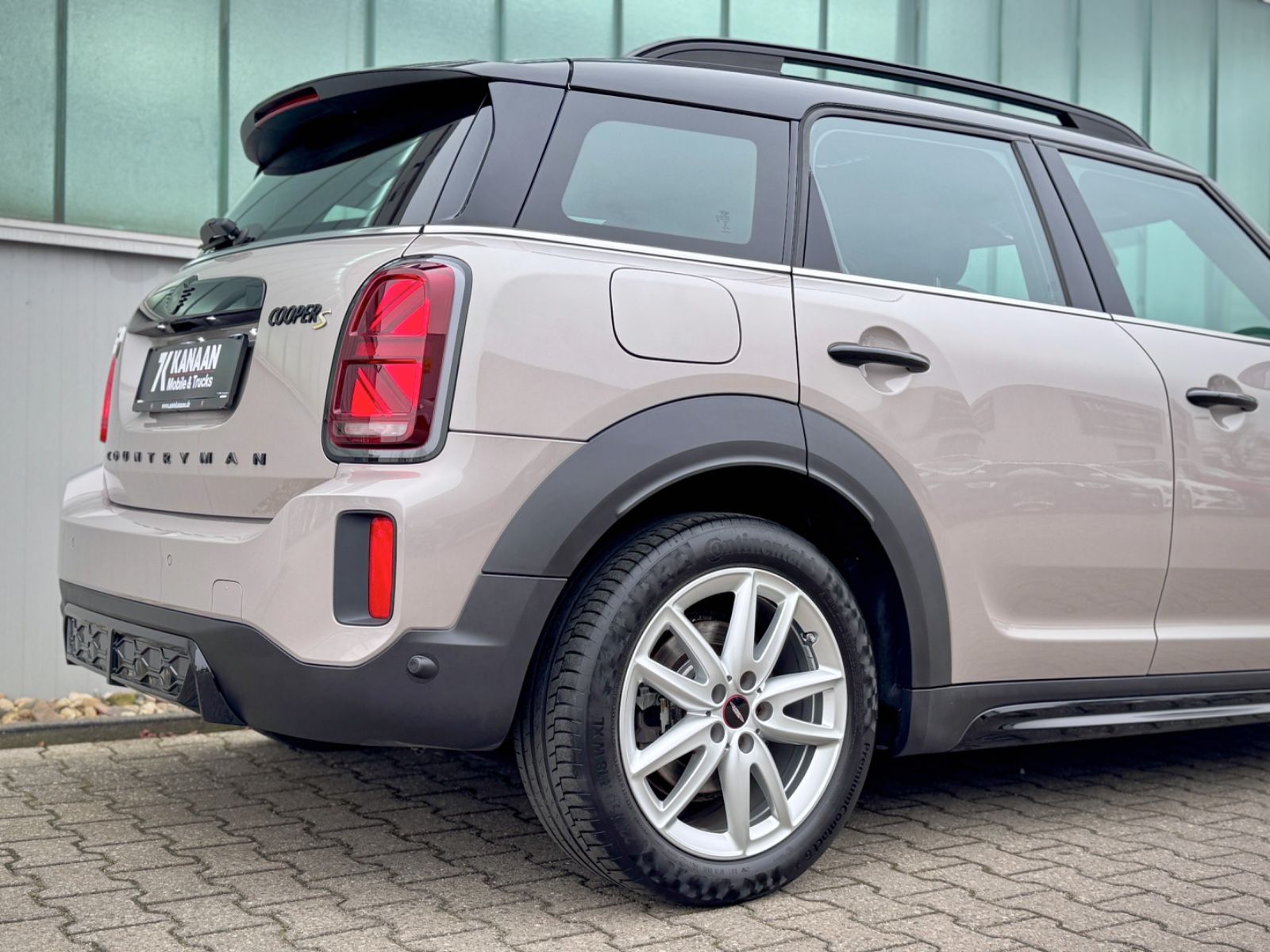 Fahrzeugabbildung MINI Cooper SE Countryman All4 JWC Trim *NAVI|ASSIST*