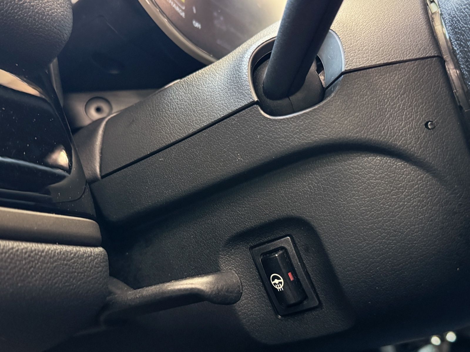 Fahrzeugabbildung MINI Cooper SE Countryman All4 JWC Trim *NAVI|ASSIST*