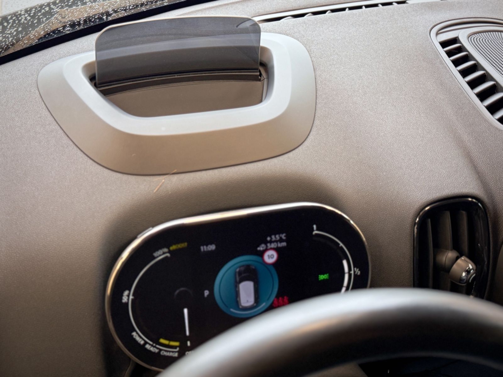 Fahrzeugabbildung MINI Cooper SE Countryman All4 JWC Trim *NAVI|ASSIST*