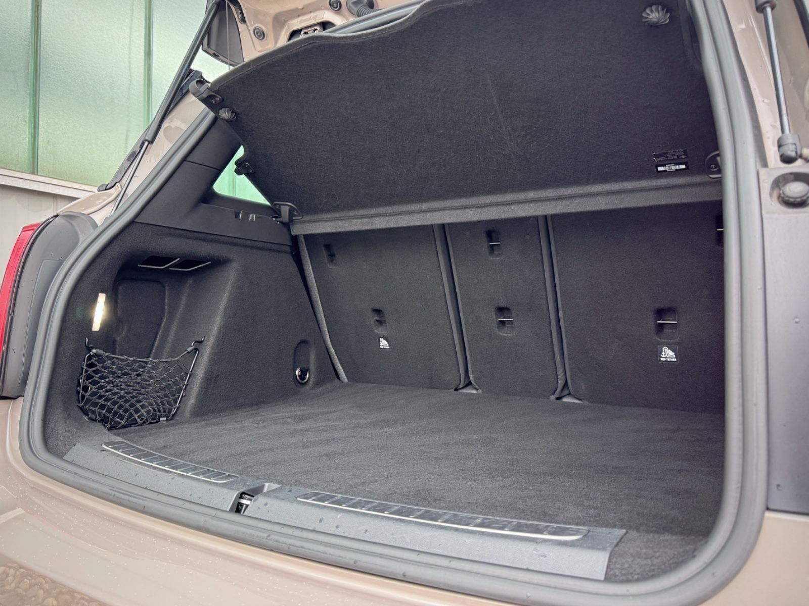 Fahrzeugabbildung MINI Cooper SE Countryman All4 JWC Trim *NAVI|ASSIST*