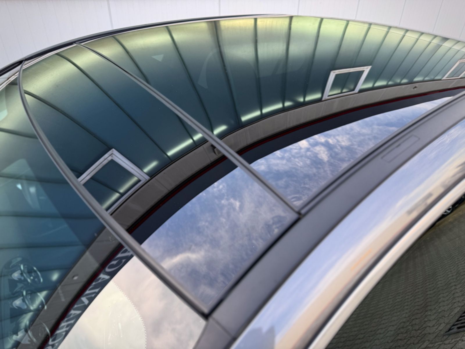 Fahrzeugabbildung Mercedes-Benz A 250e AMG-Line *PANORAMA|CAM|ASSIST*