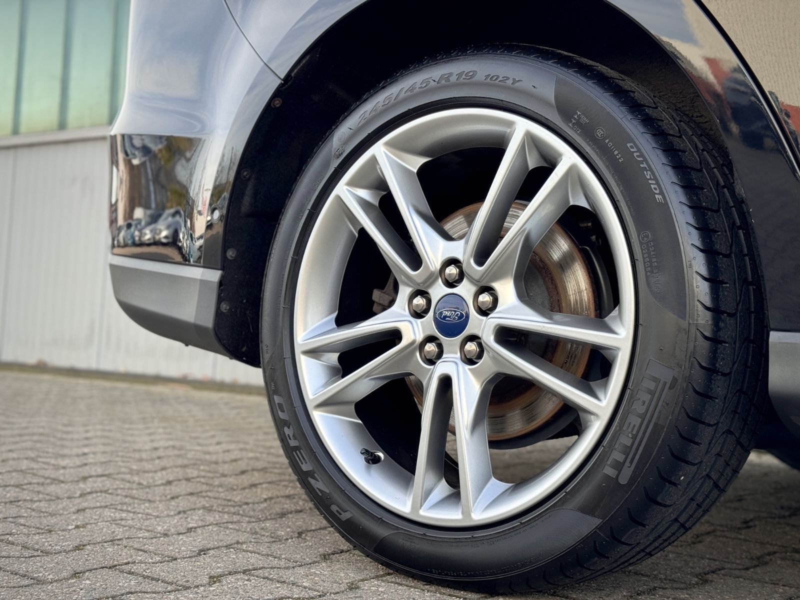 Fahrzeugabbildung Ford Galaxy 2.0 Titanium *PANORAMA|7-SITZE*