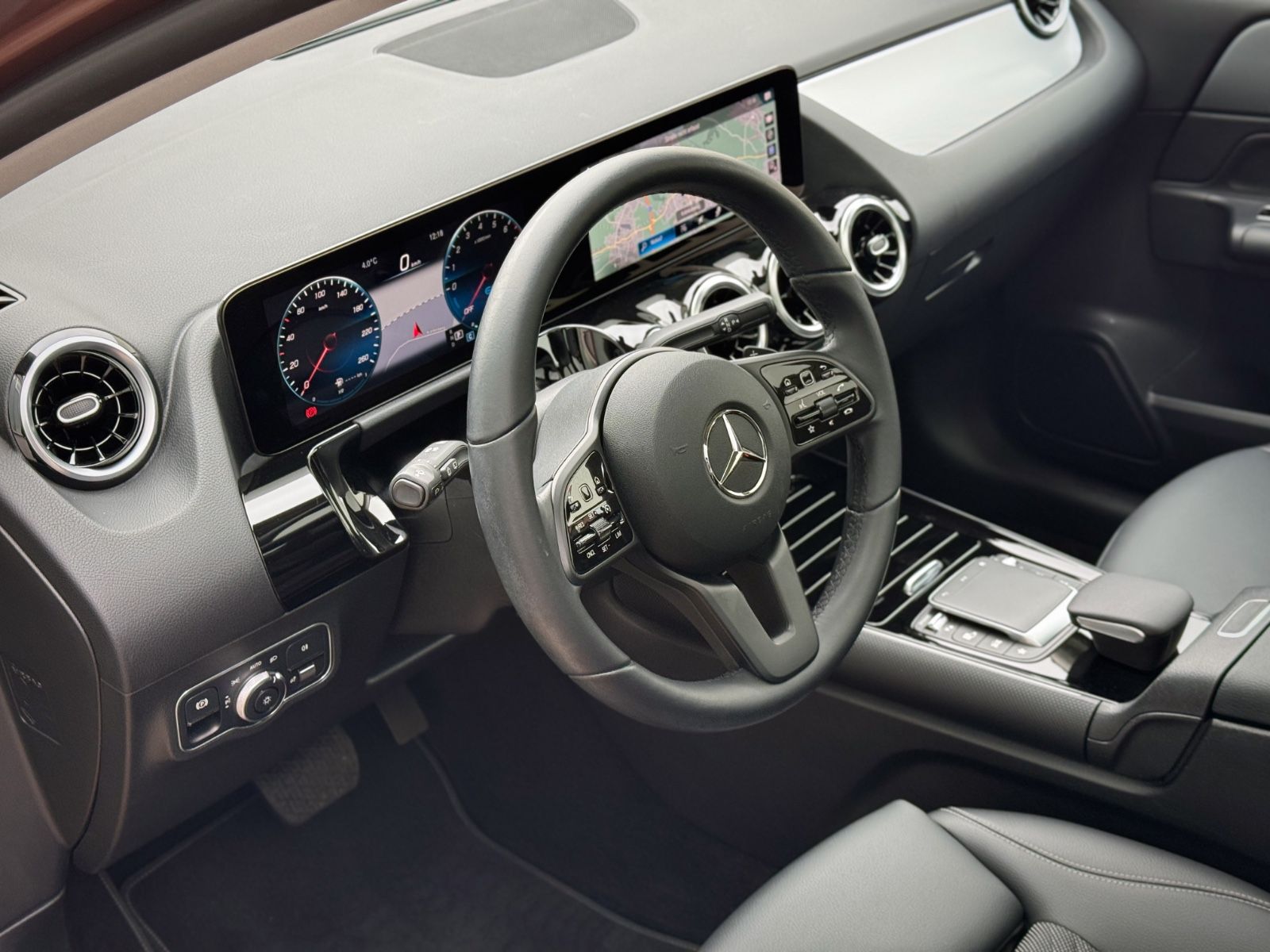 Fahrzeugabbildung Mercedes-Benz B 250e PlugIn-Hybrid Style *LED|PANO|CAM|NAVI*