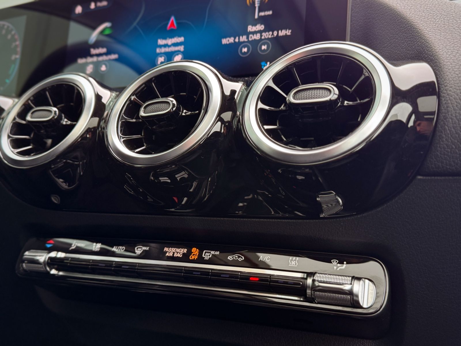 Fahrzeugabbildung Mercedes-Benz B 250e PlugIn-Hybrid Style *LED|PANO|CAM|NAVI*