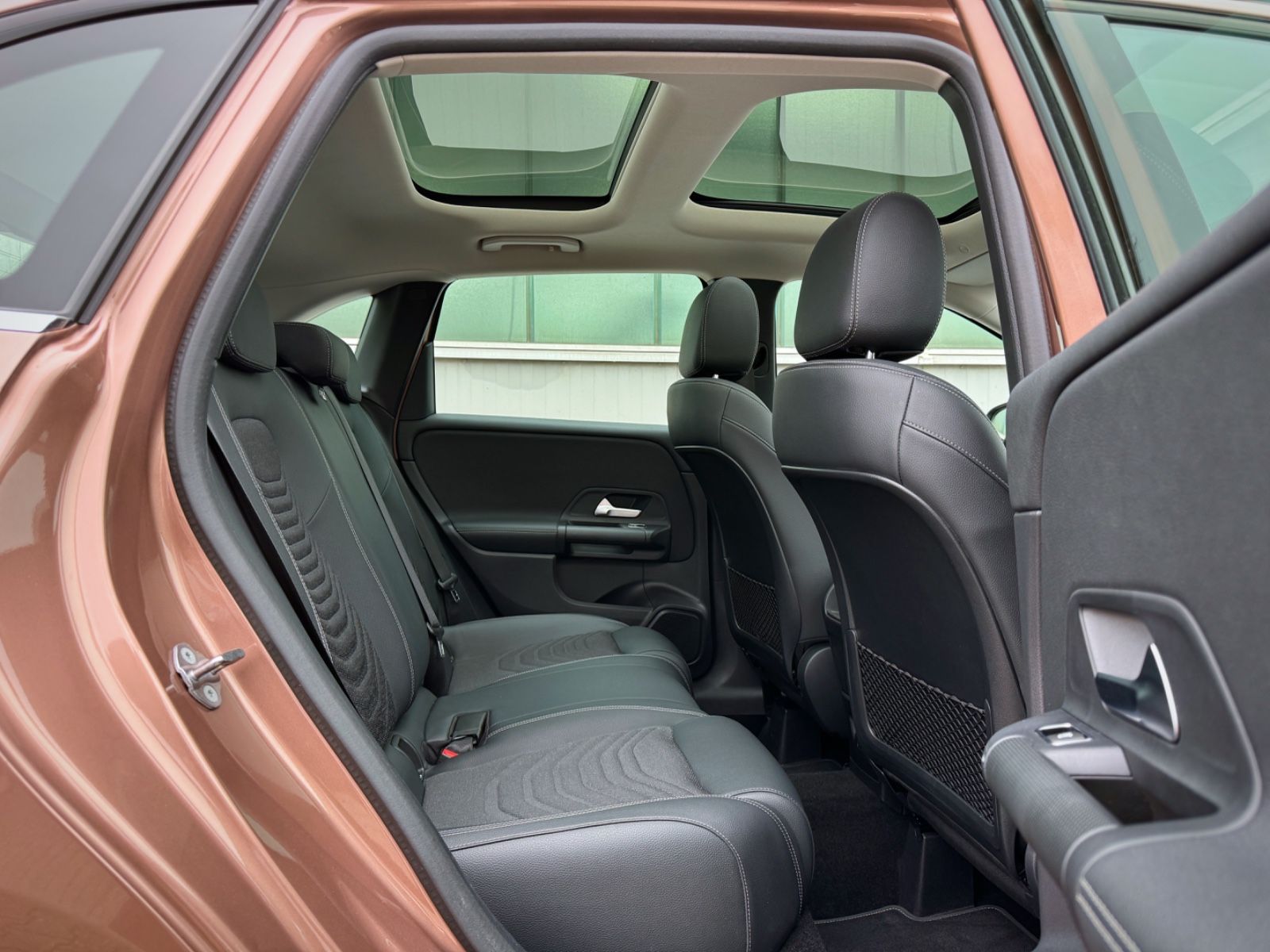 Fahrzeugabbildung Mercedes-Benz B 250e PlugIn-Hybrid Style *LED|PANO|CAM|NAVI*