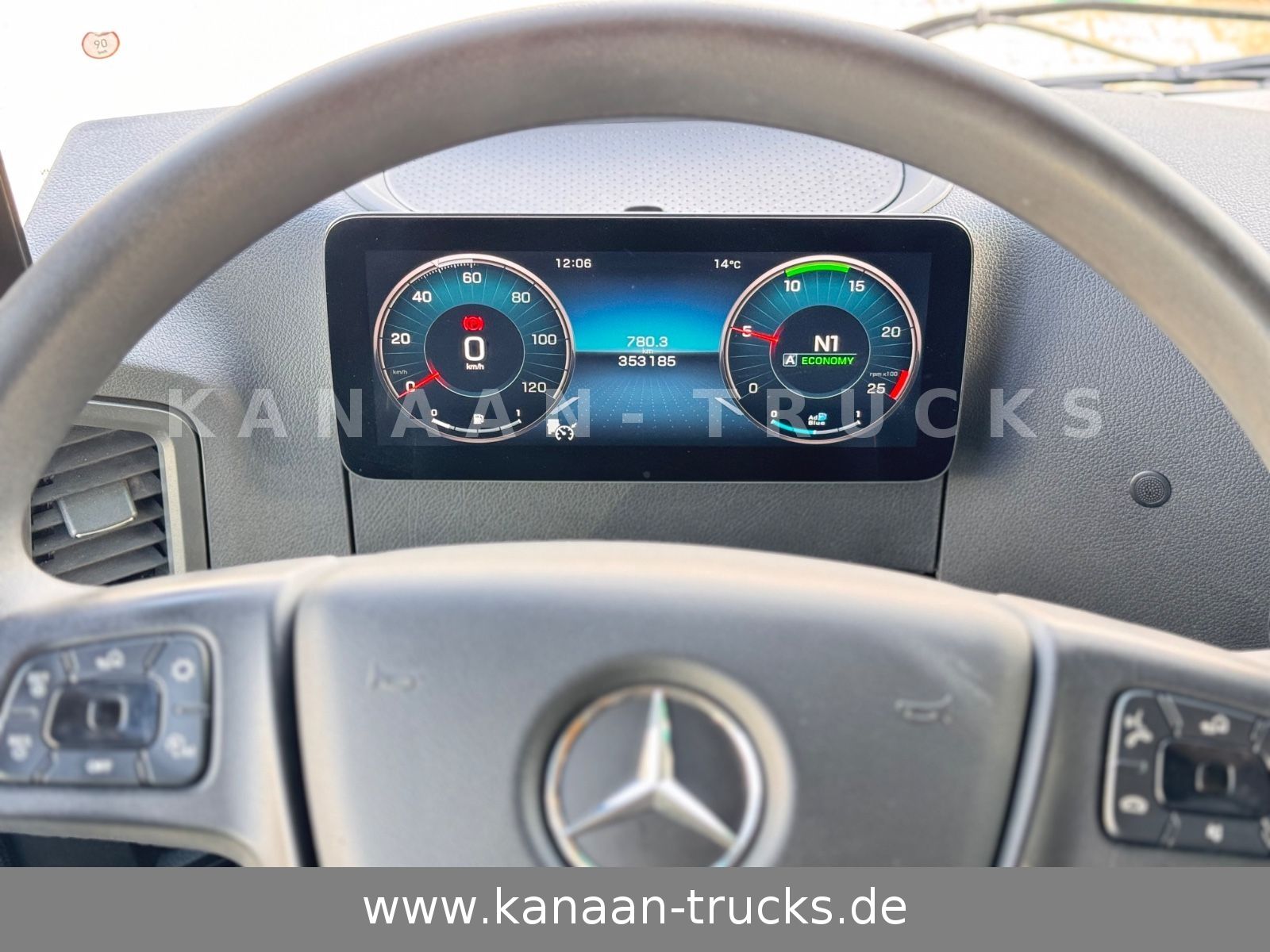 Fahrzeugabbildung Mercedes-Benz 1848 Actros 5 L BigSpace TÜV 11.2026