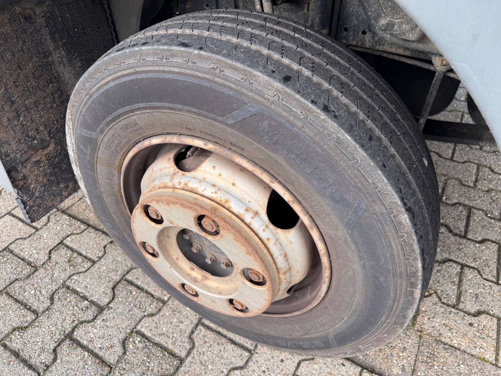 Fahrzeugabbildung MAN TGL   7.150  Koffer LBW Manuelle Schaltung