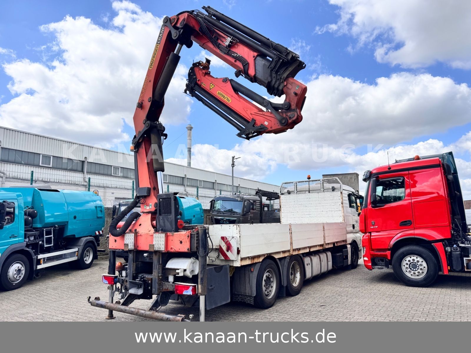 Fahrzeugabbildung MAN 26.480 TGX 6x2 Palfinger 23002 Fly-Jib ca 21 m