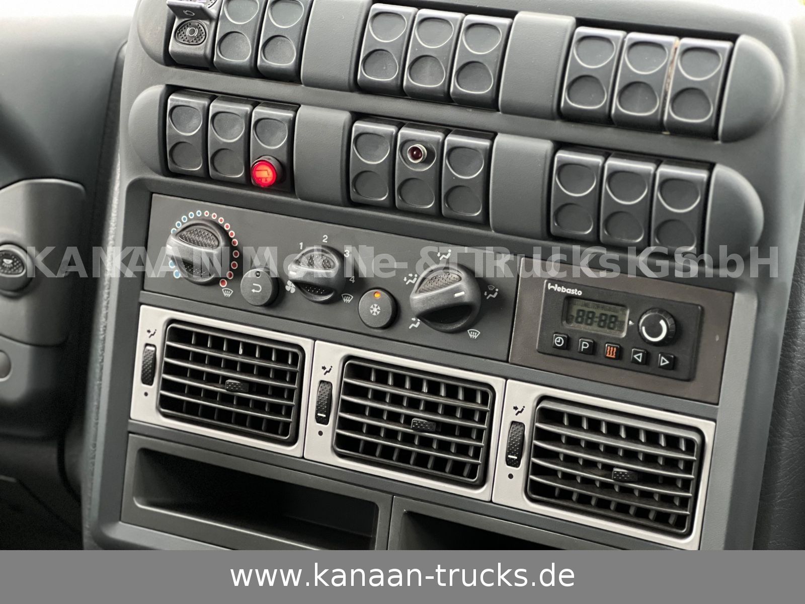 Fahrzeugabbildung Iveco 140 E240 Eurocargo 4x4 Miltär Camper Expedition