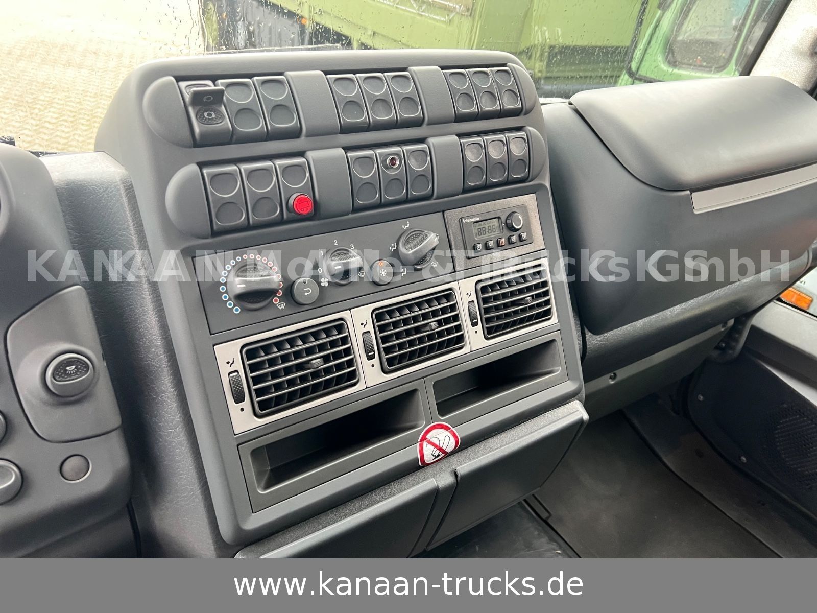 Fahrzeugabbildung Iveco 140 E240 Eurocargo 4x4 Miltär Camper Expedition