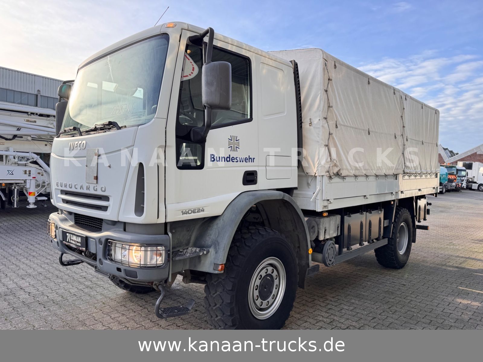 Fahrzeugabbildung Iveco 140 E240 Eurocargo 4x4 Miltär Camper Expedition