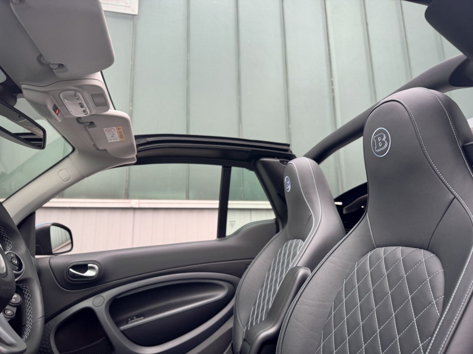 Fahrzeugabbildung Smart ForTwo Cabriolet Electric Drive/EQ BRABUS TAILOR