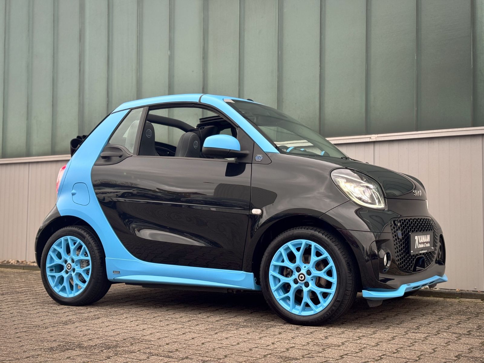 Fahrzeugabbildung Smart ForTwo Cabriolet Electric Drive/EQ BRABUS TAILOR