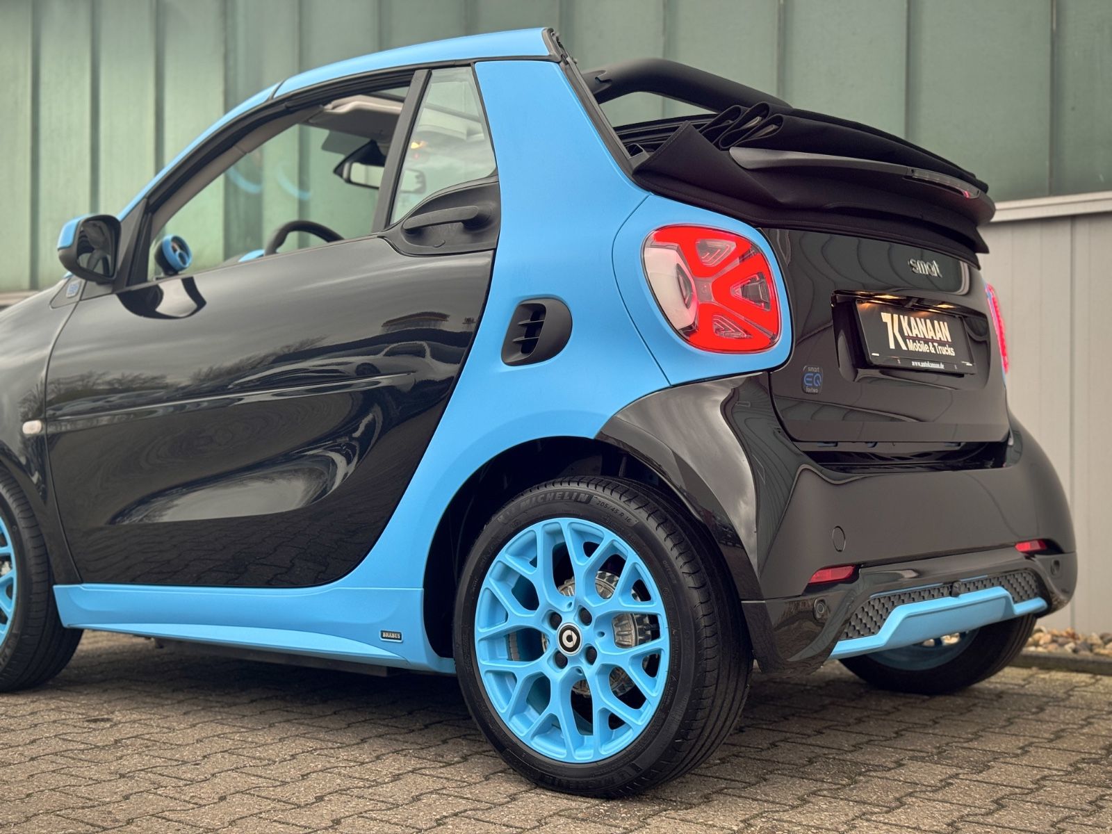 Fahrzeugabbildung Smart ForTwo Cabriolet Electric Drive/EQ BRABUS TAILOR